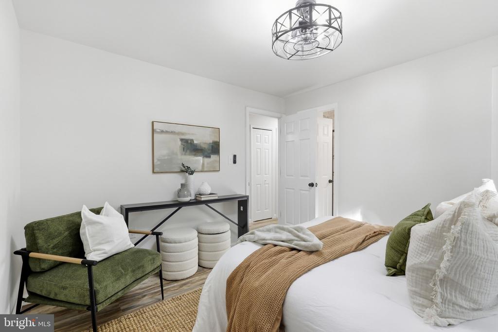 11586 RED LEAF COURT