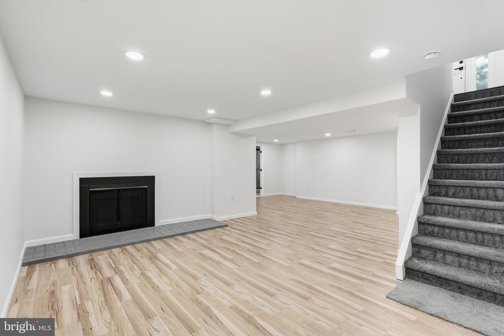 11586 RED LEAF COURT