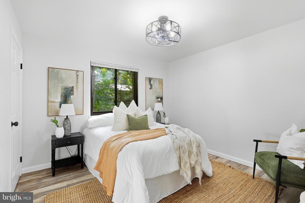 11586 RED LEAF COURT