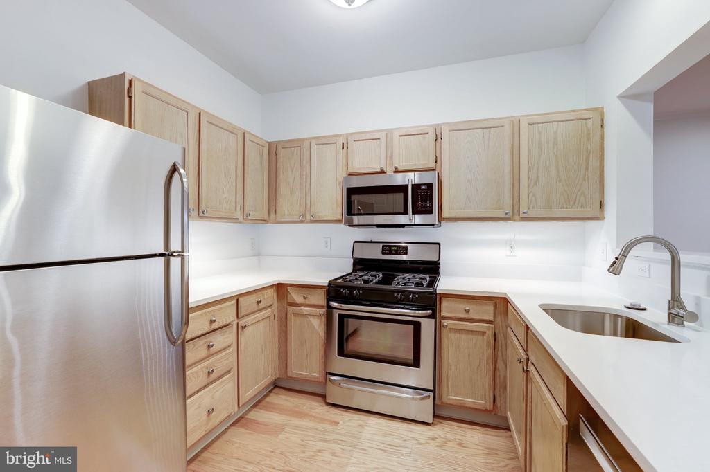 12004 TALIESIN PLACE Unit: 15