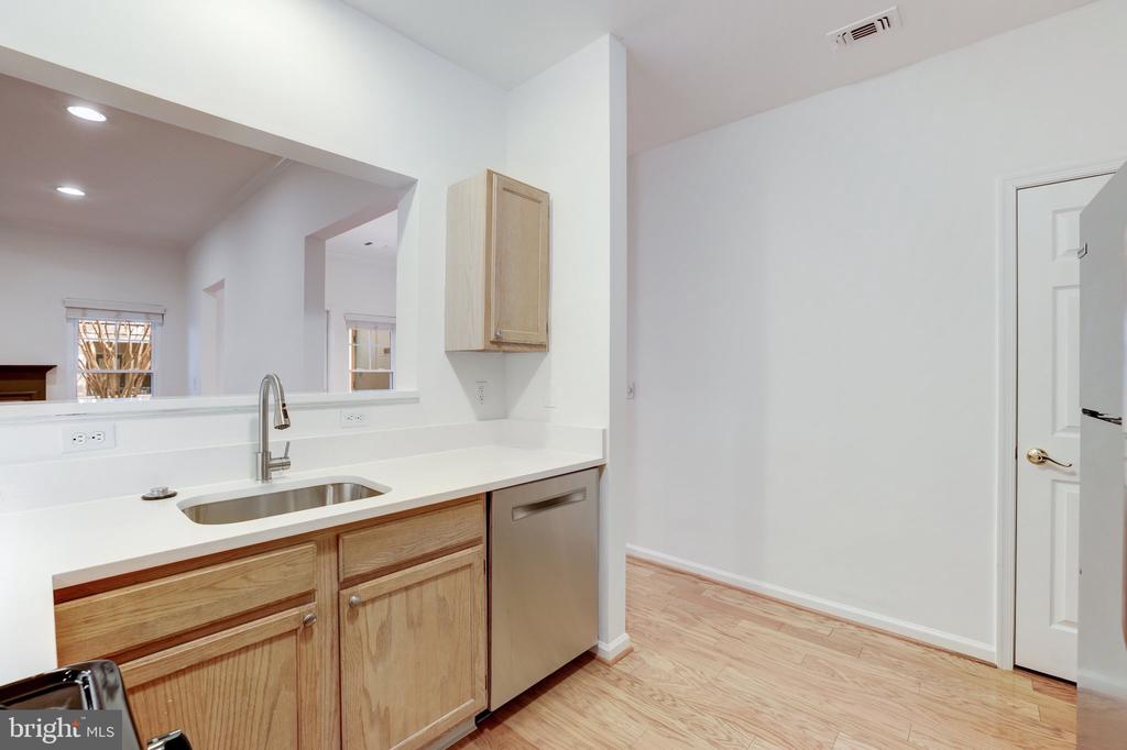 12004 TALIESIN PLACE Unit: 15