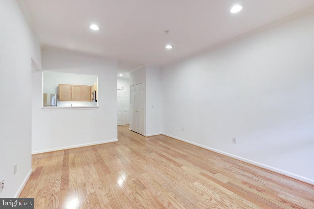 12004 TALIESIN PLACE Unit: 15
