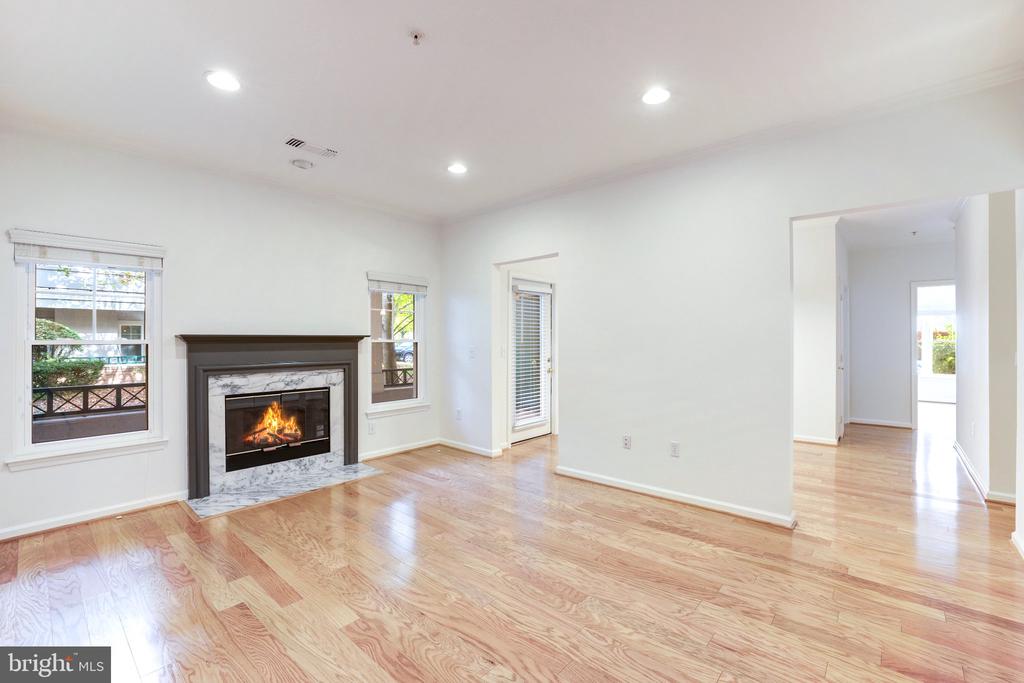12004 TALIESIN PLACE Unit: 15