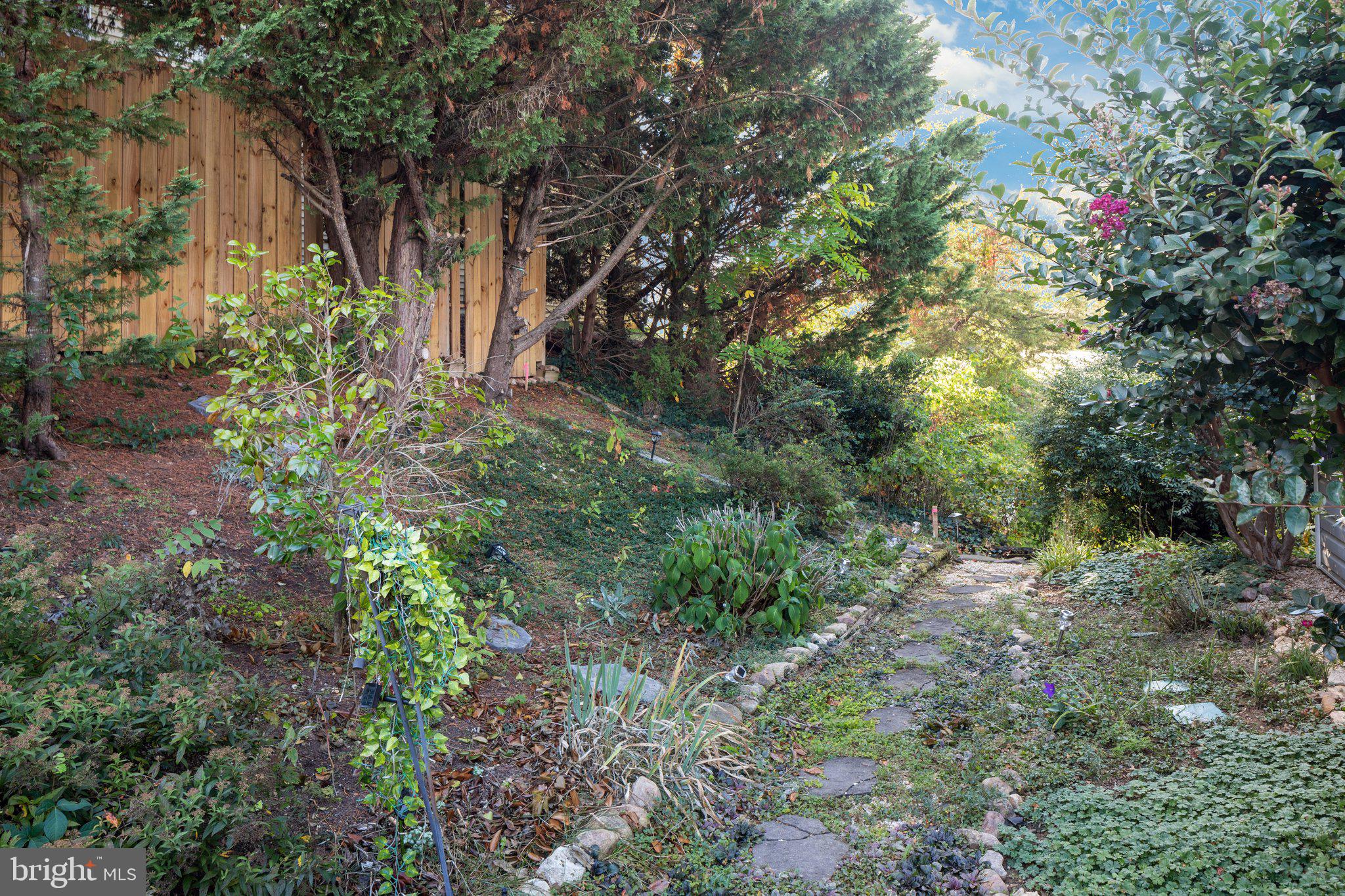 324 Emerald Dr