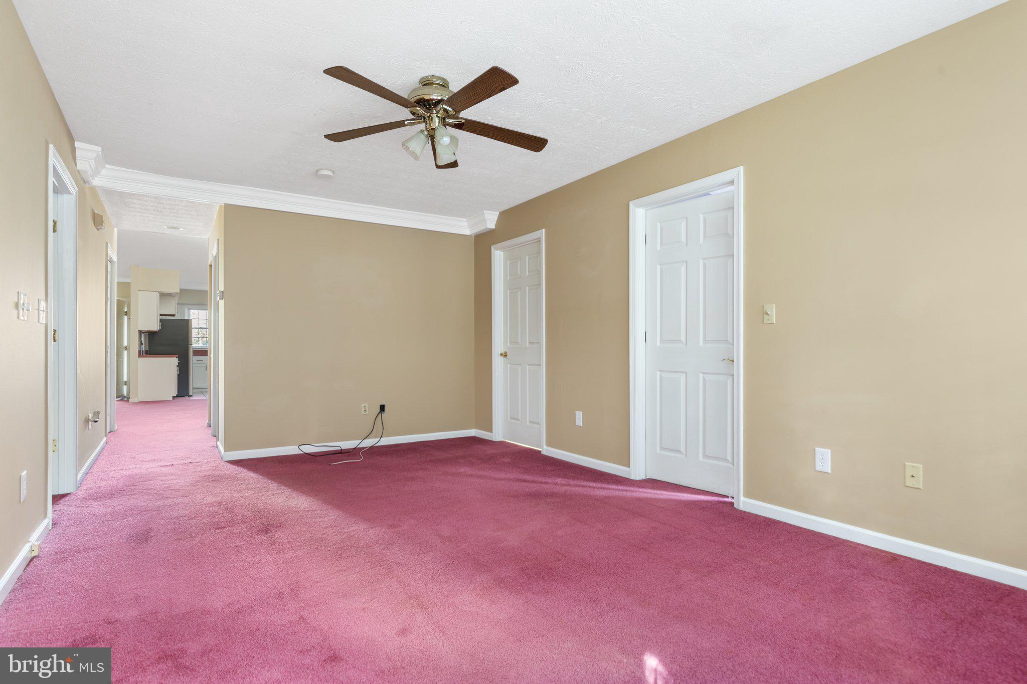 324 Emerald Dr