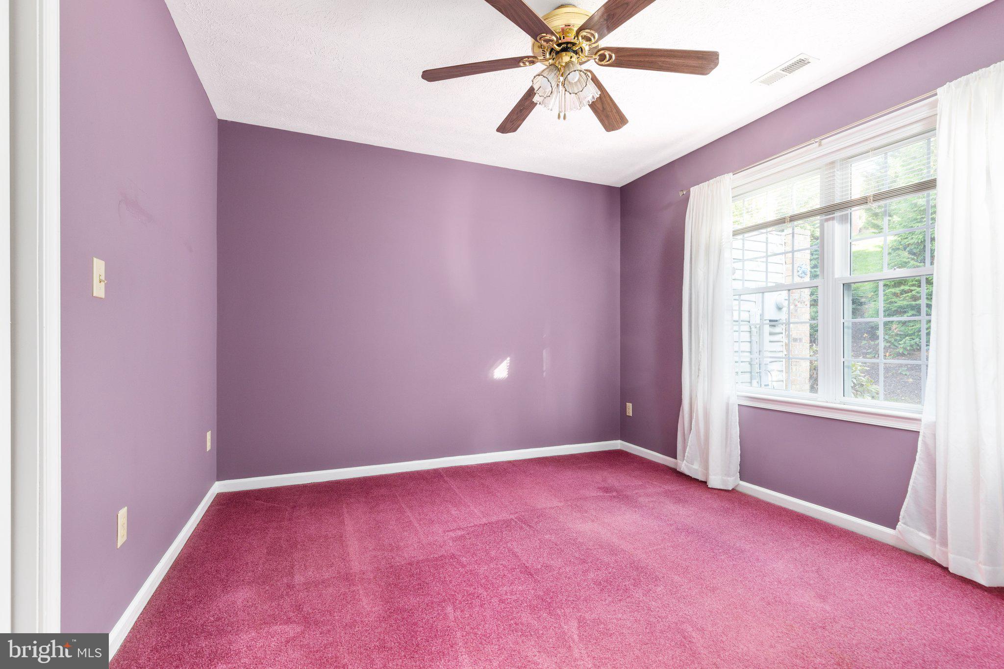 324 Emerald Dr