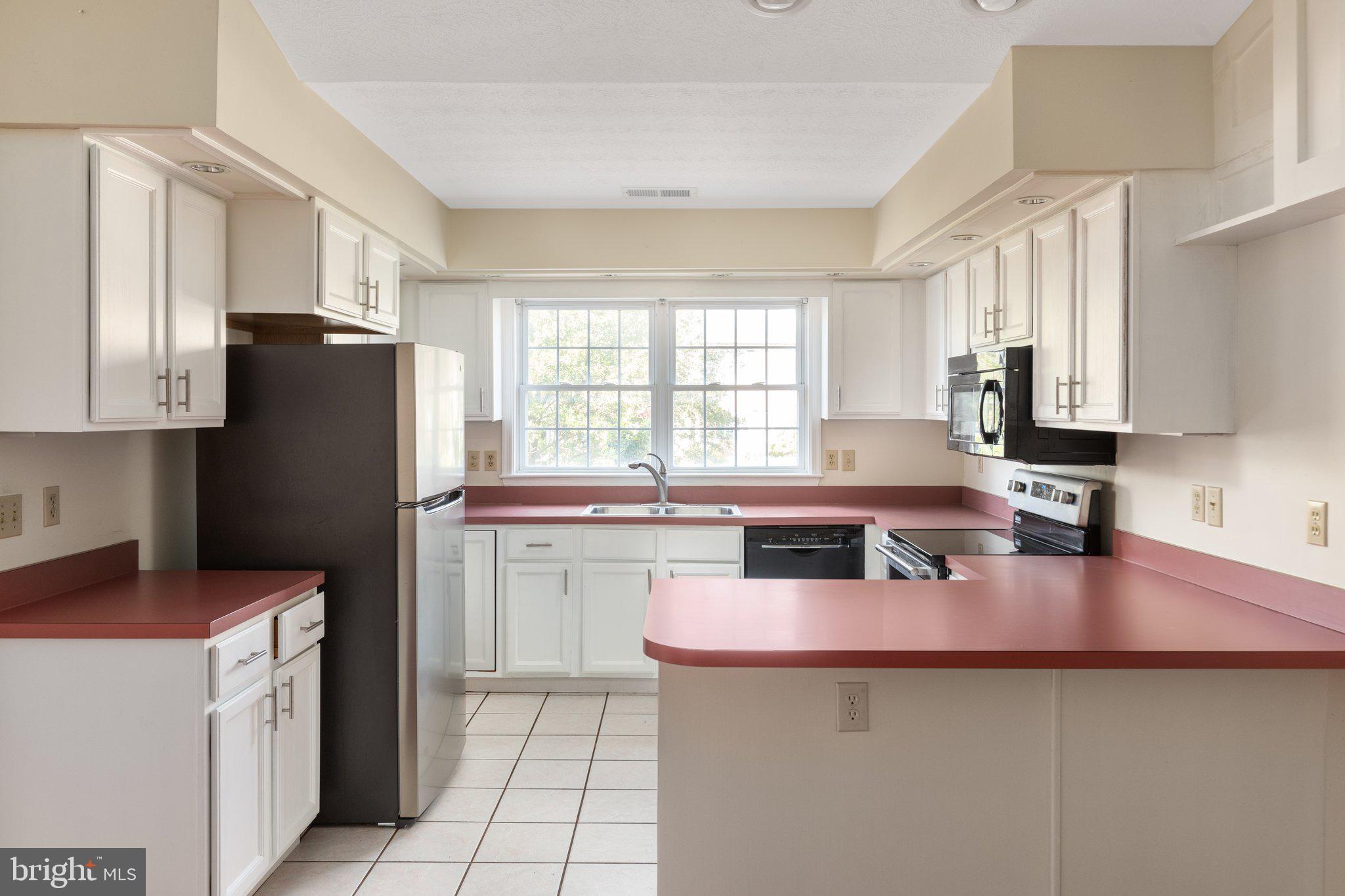 324 Emerald Dr