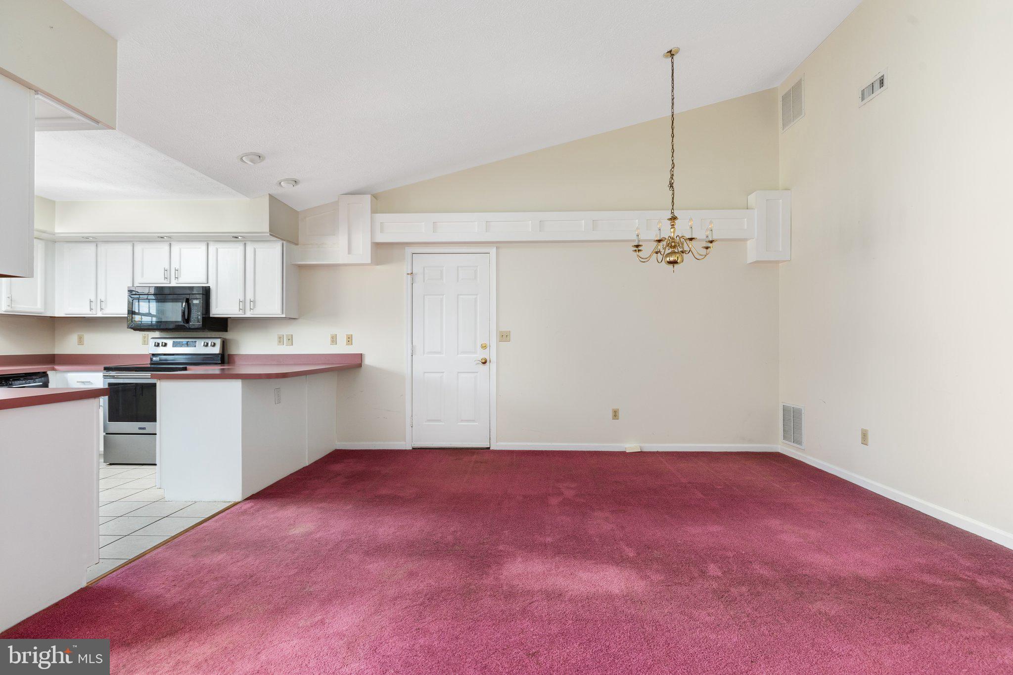 324 Emerald Dr