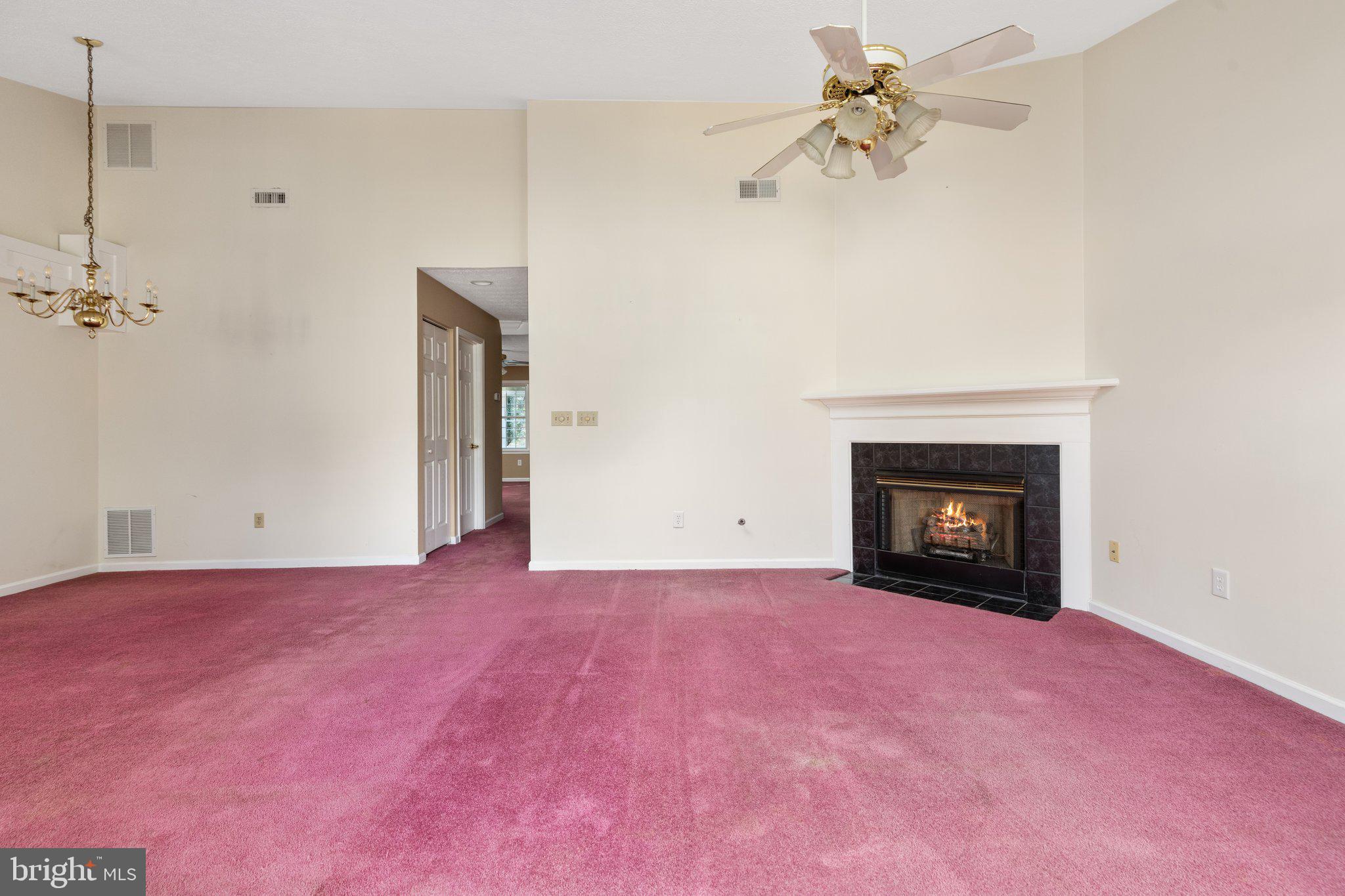 324 Emerald Dr