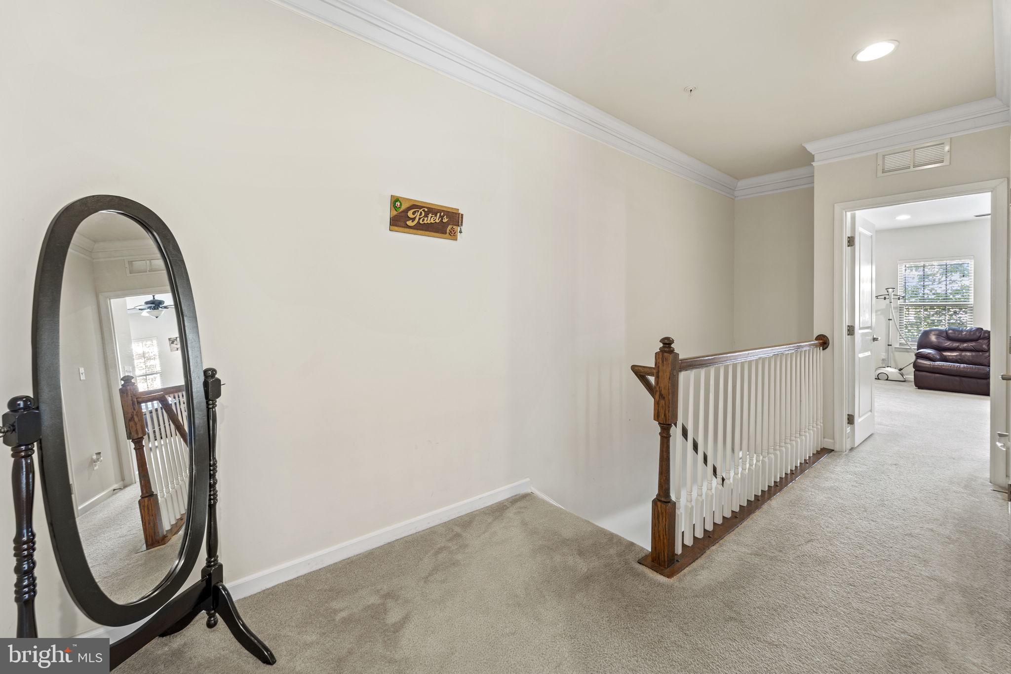 42115 Piebald Sq