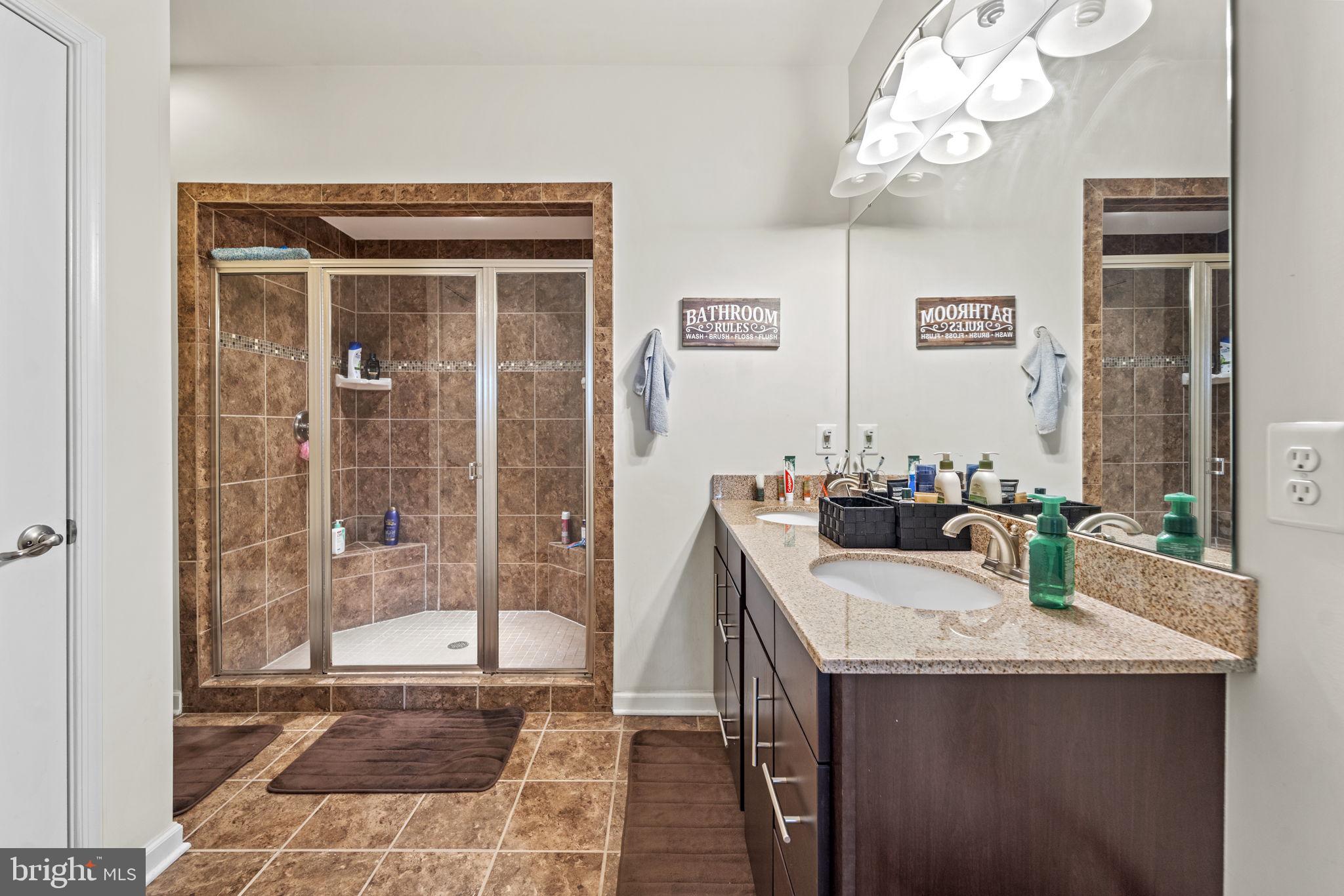 42115 Piebald Sq