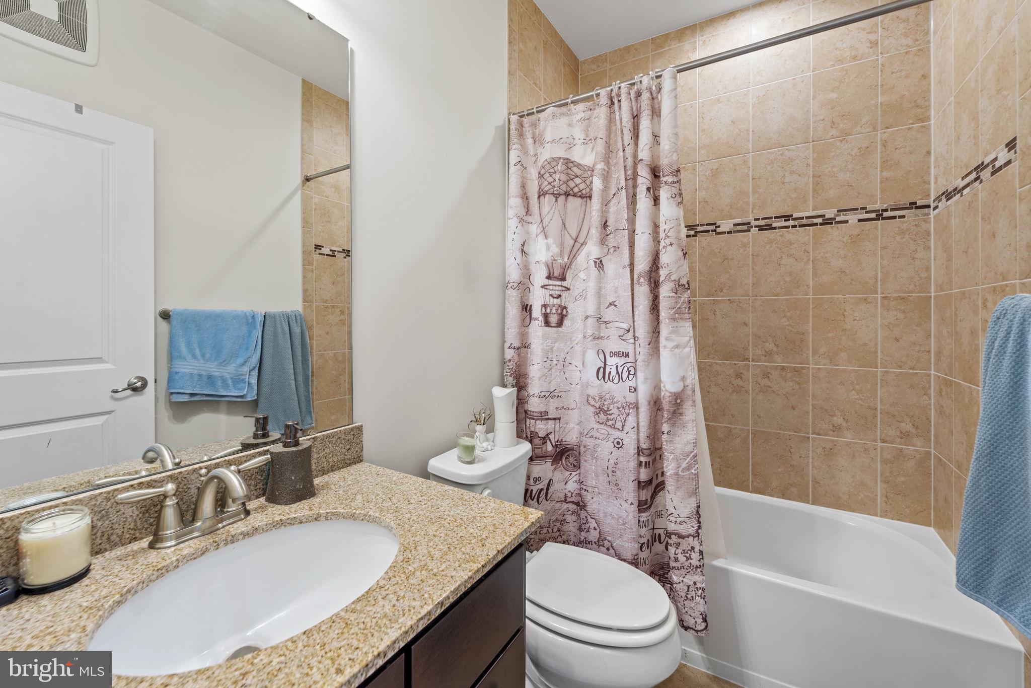 42115 Piebald Sq