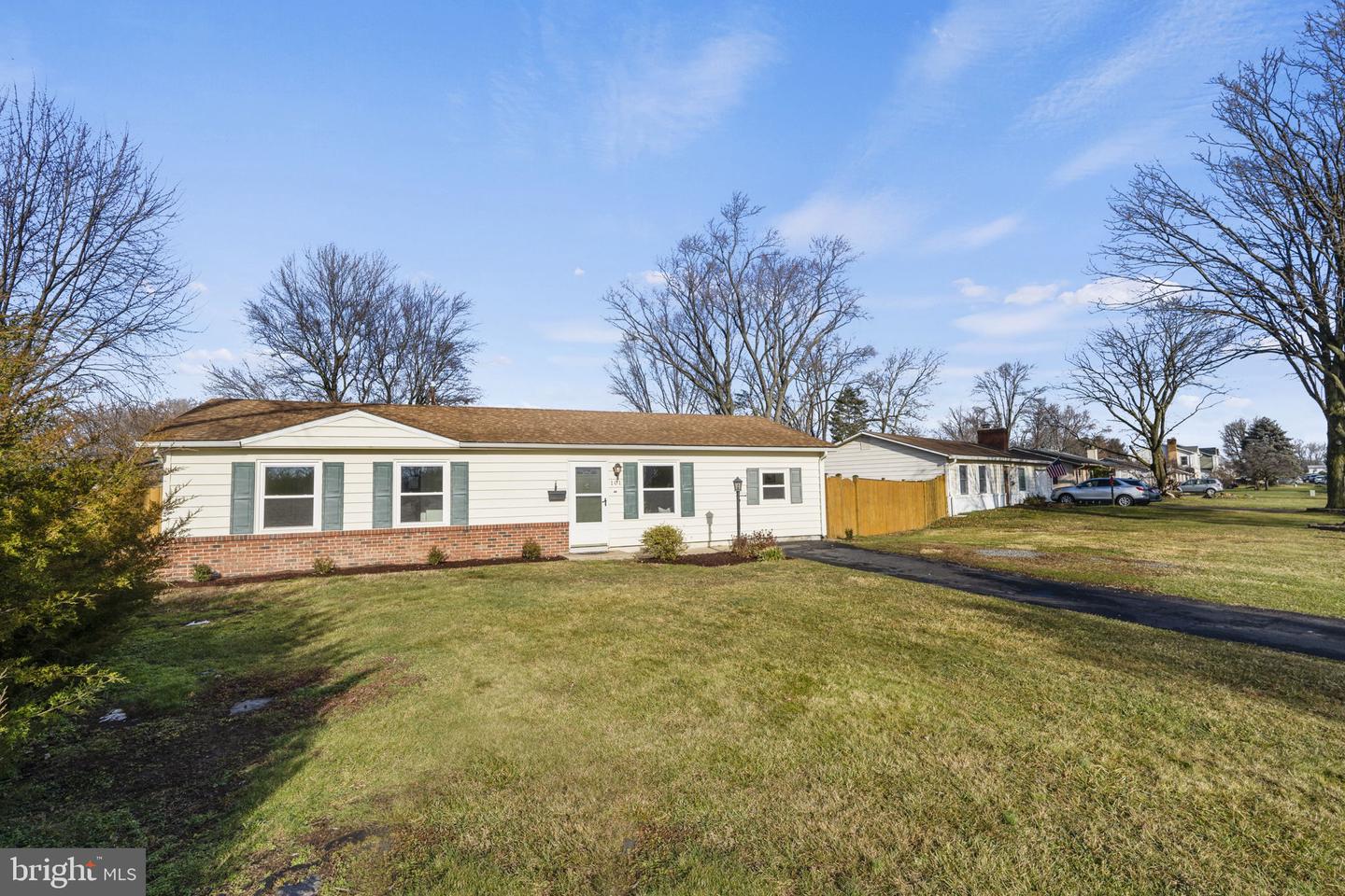 101 N Cypress Rd