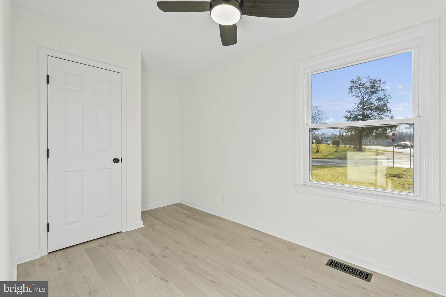 101 N Cypress Rd