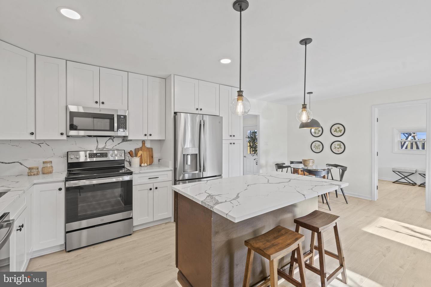 101 N Cypress Rd