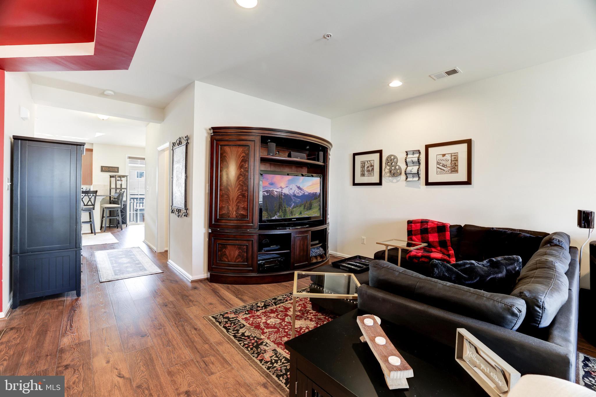 42605 HOLLYHOCK TERRACE