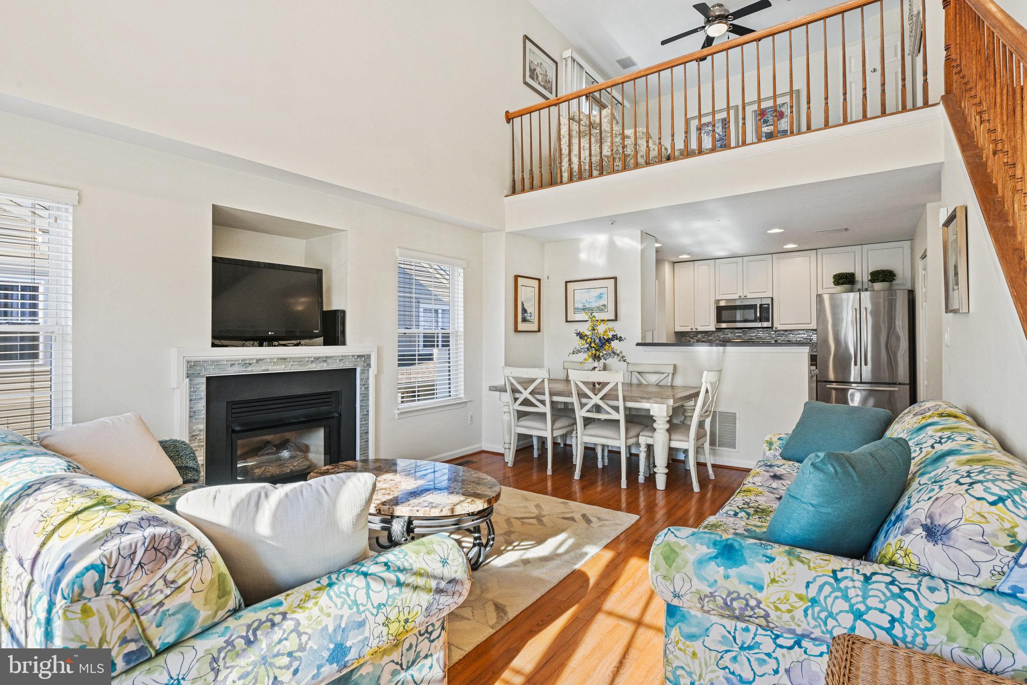 43372 Greyswallow Ter