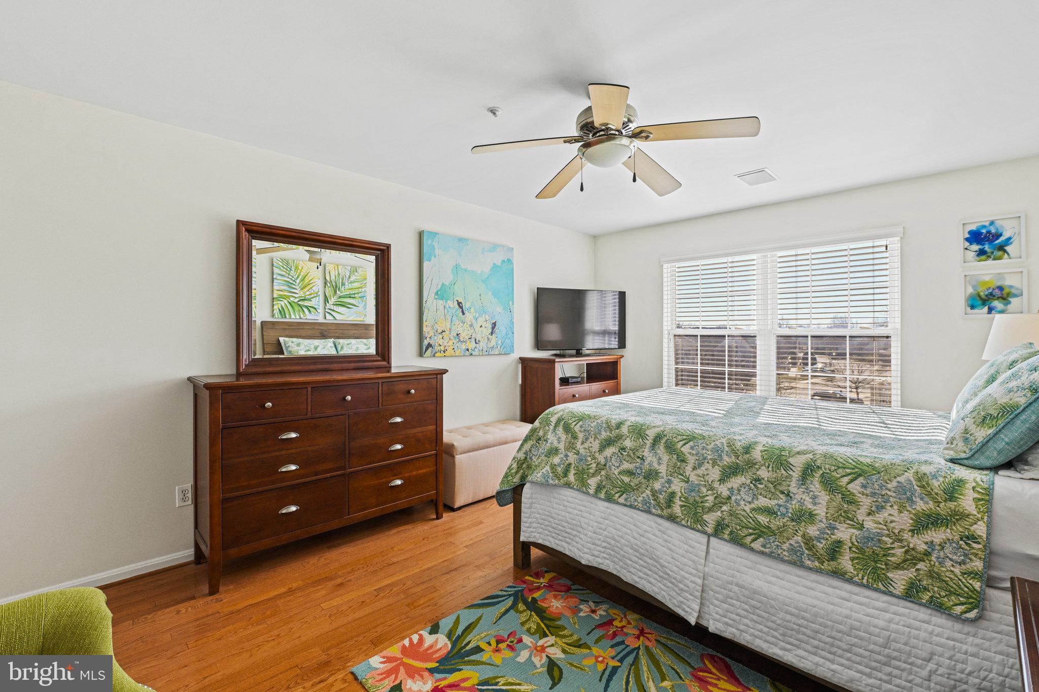 43372 Greyswallow Ter