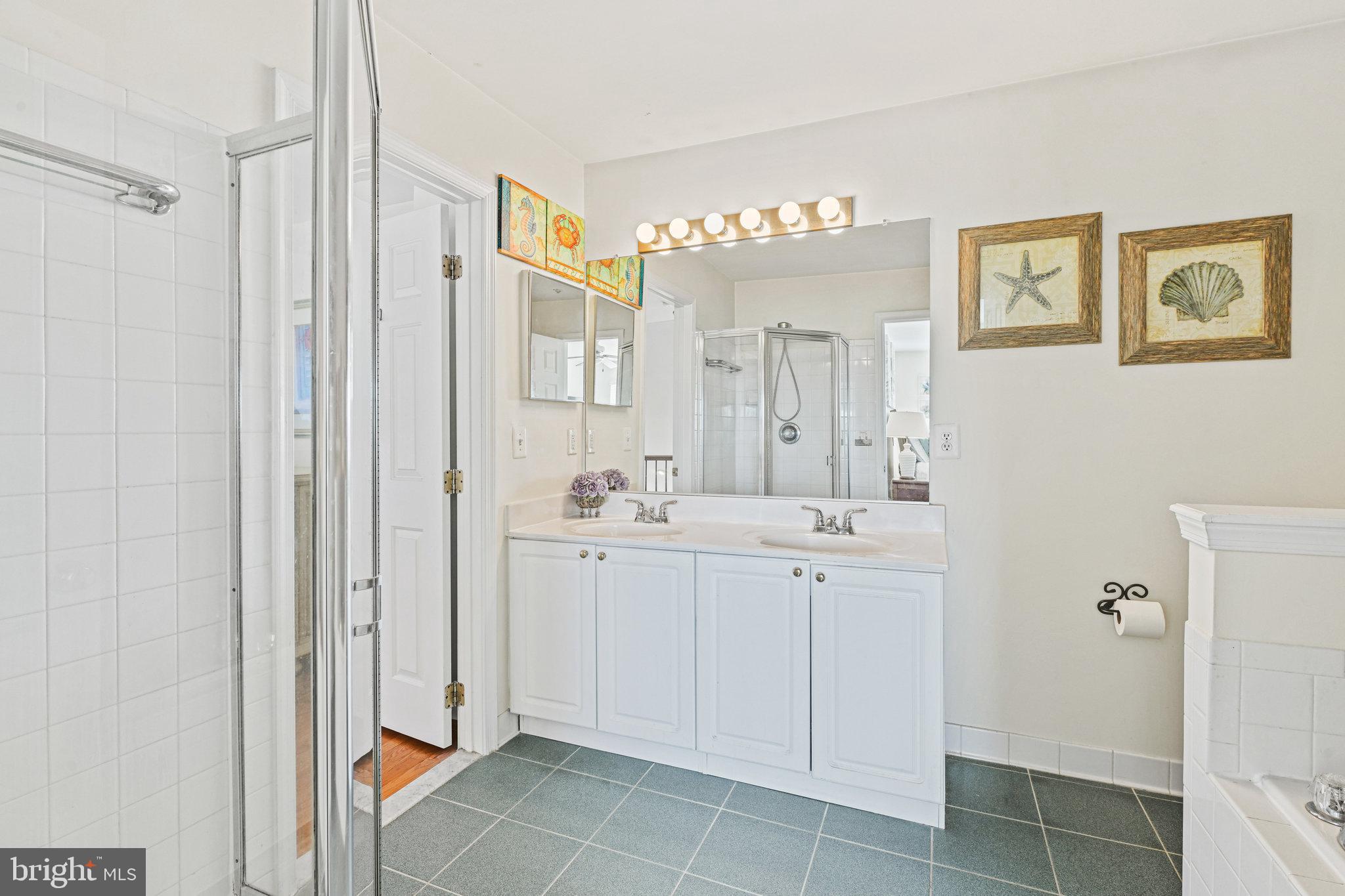 43372 Greyswallow Ter