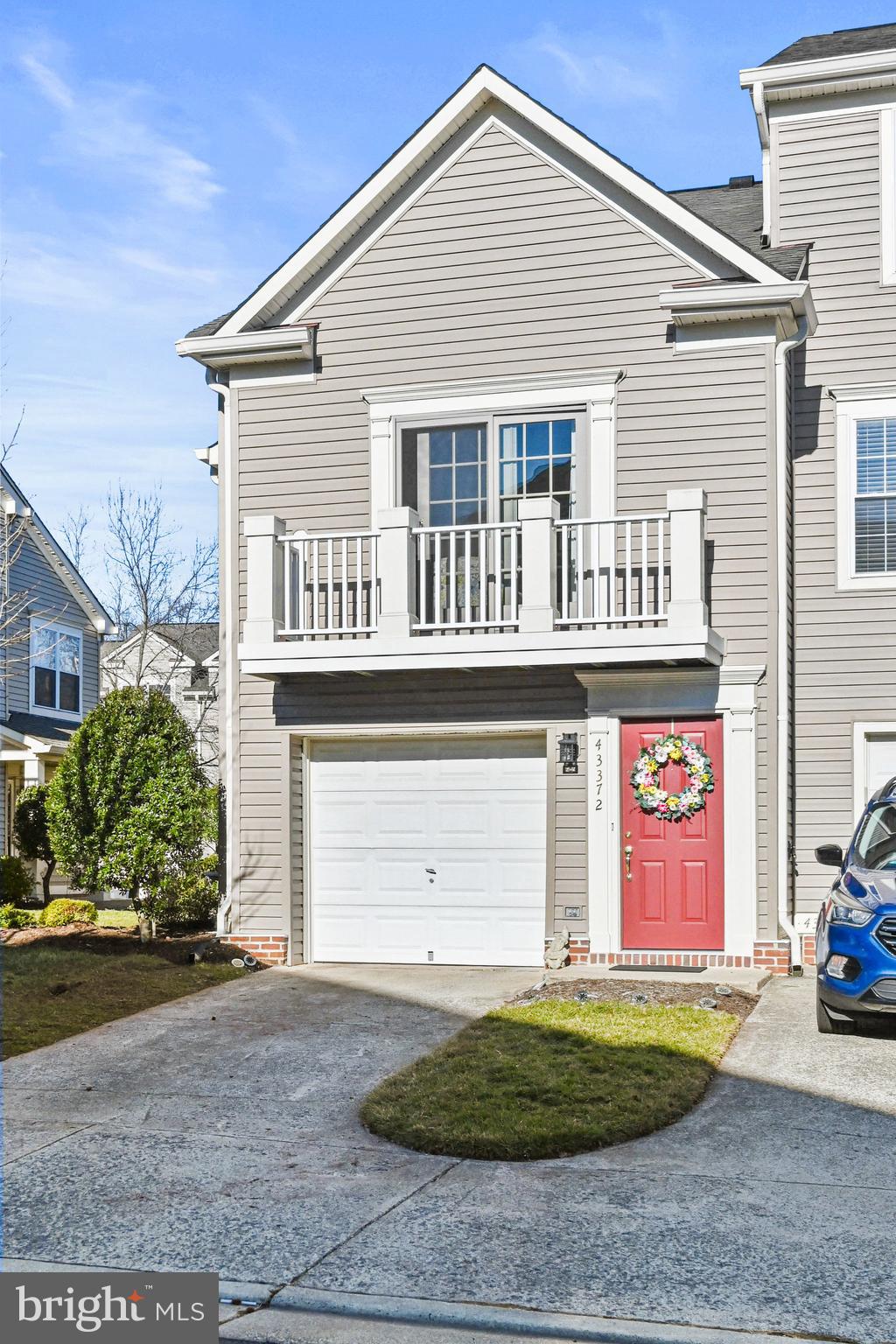 43372 Greyswallow Ter