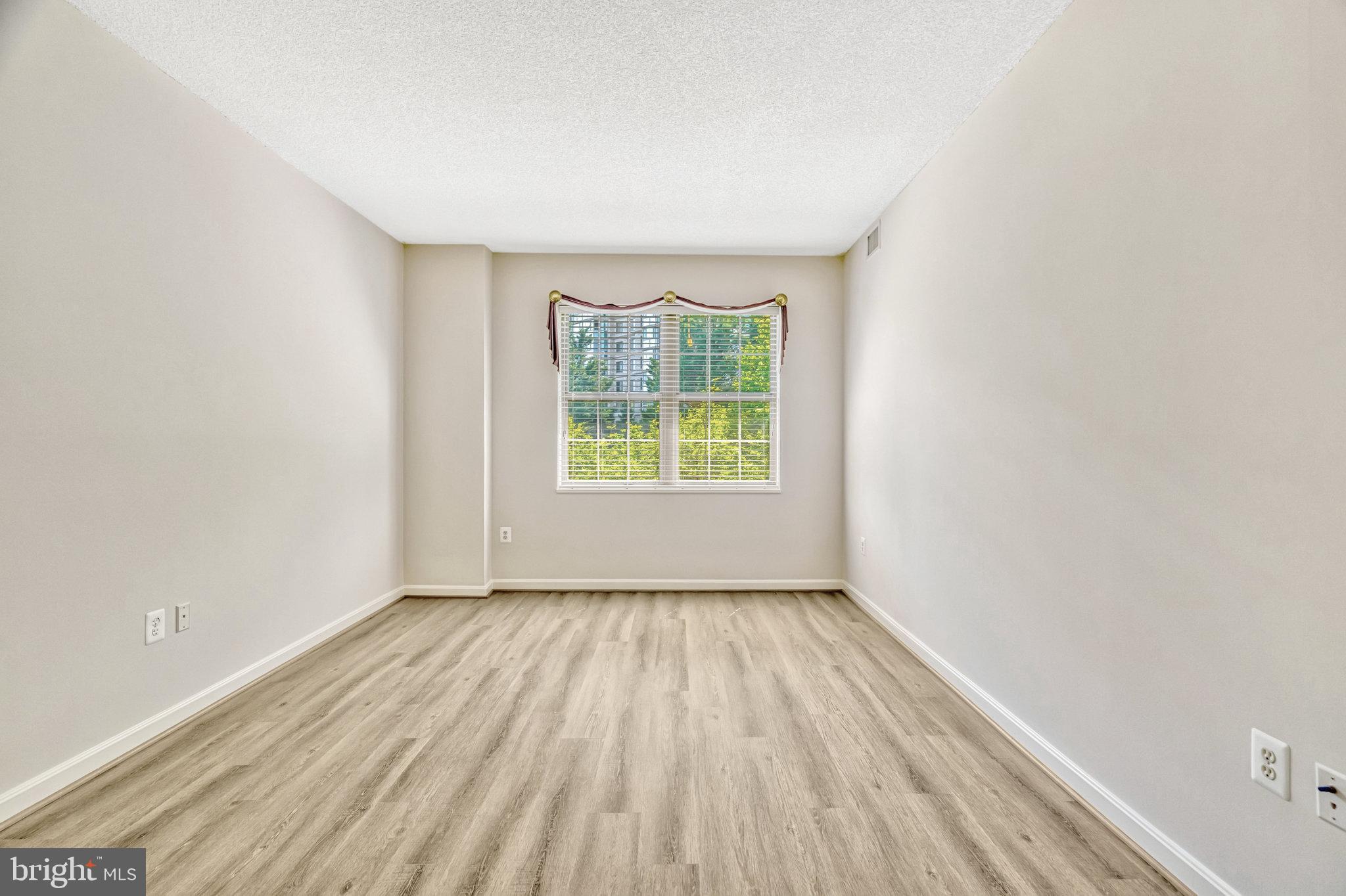 19370 MAGNOLIA GROVE SQUARE 203