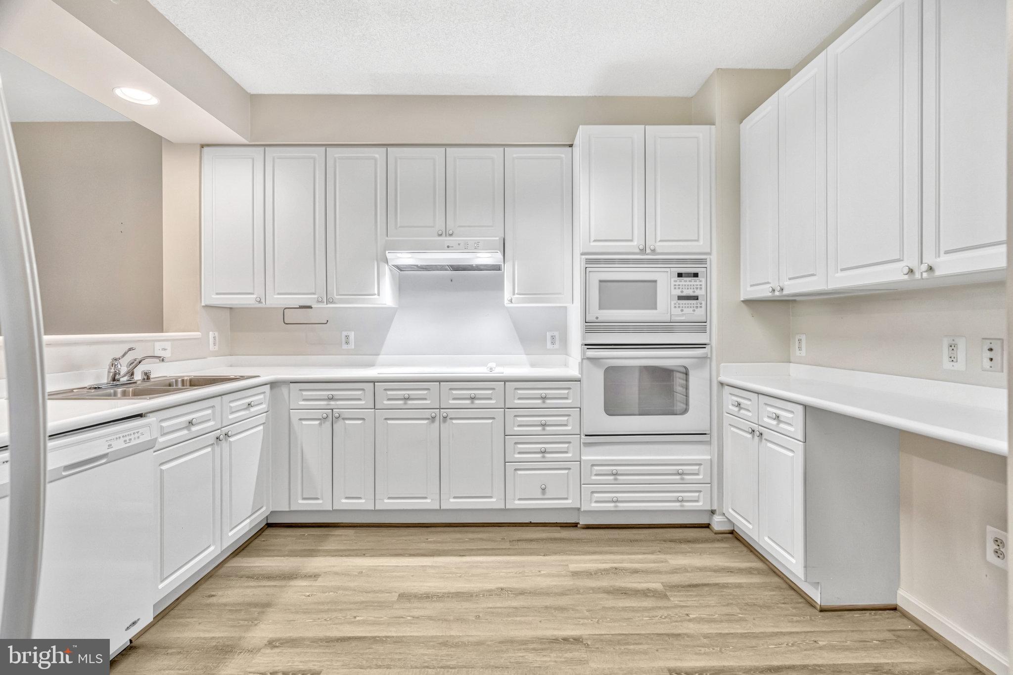 19370 MAGNOLIA GROVE SQUARE 203