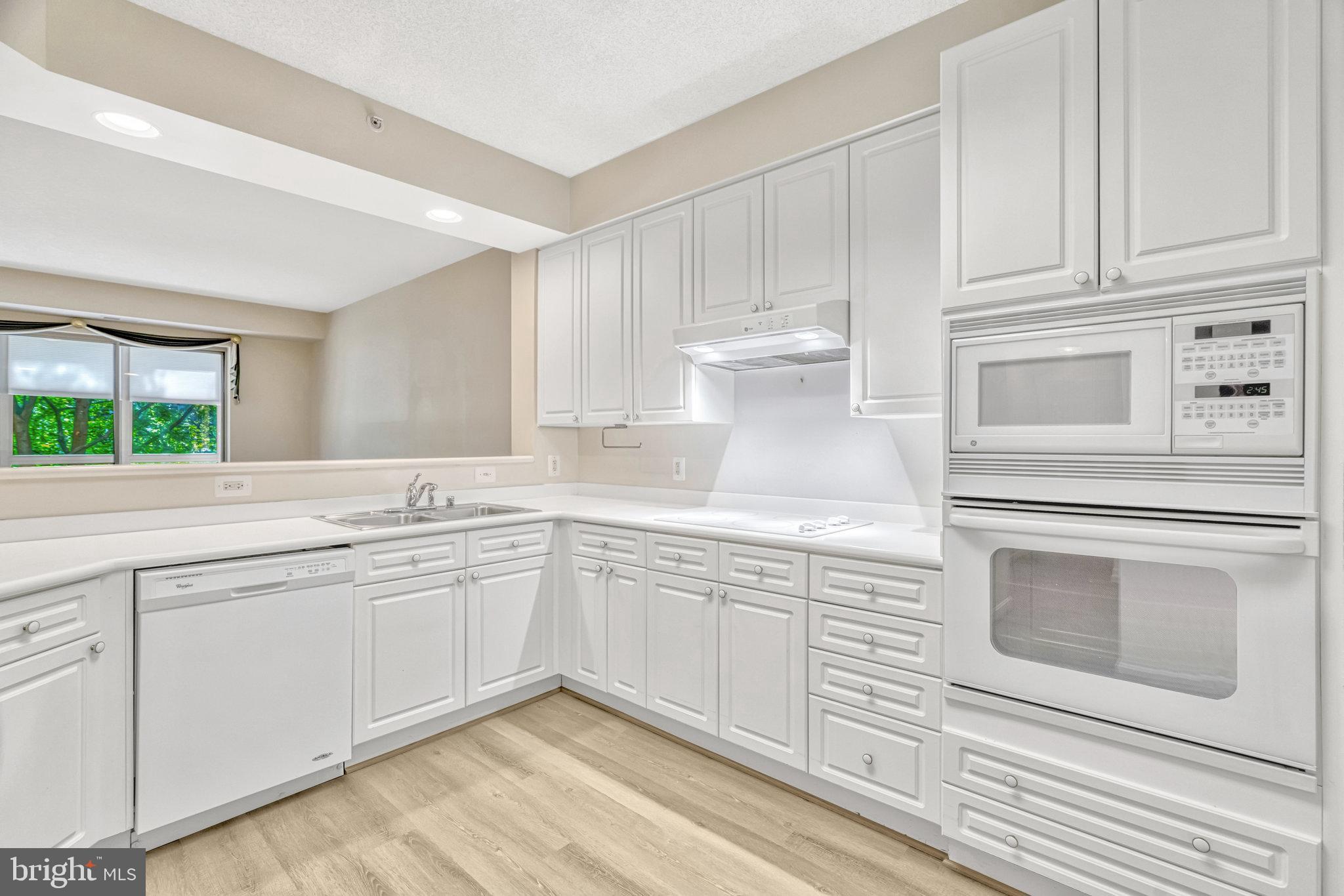 19370 MAGNOLIA GROVE SQUARE 203