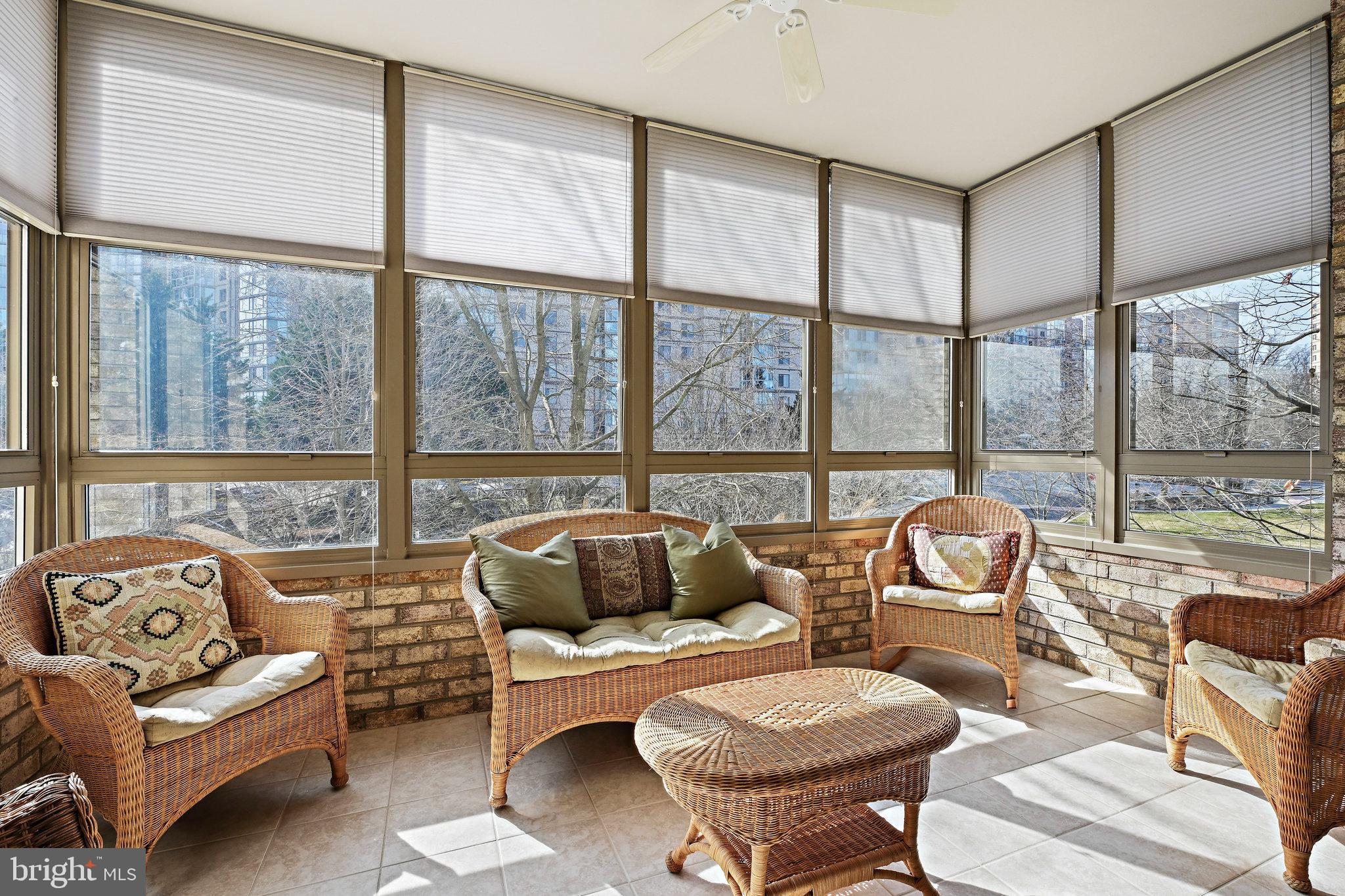 19370 MAGNOLIA GROVE SQUARE 203