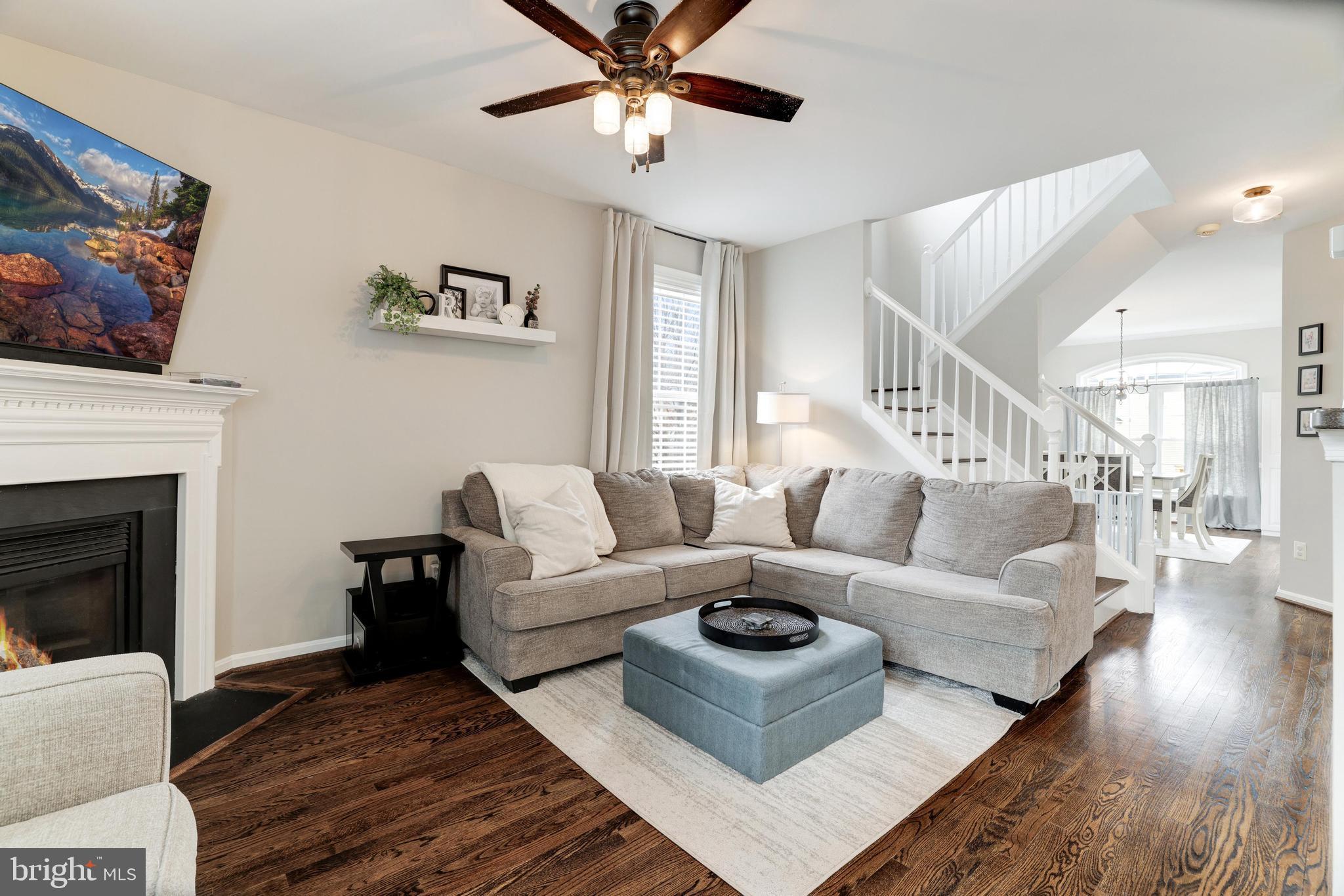 1190 Cambria Ter NE