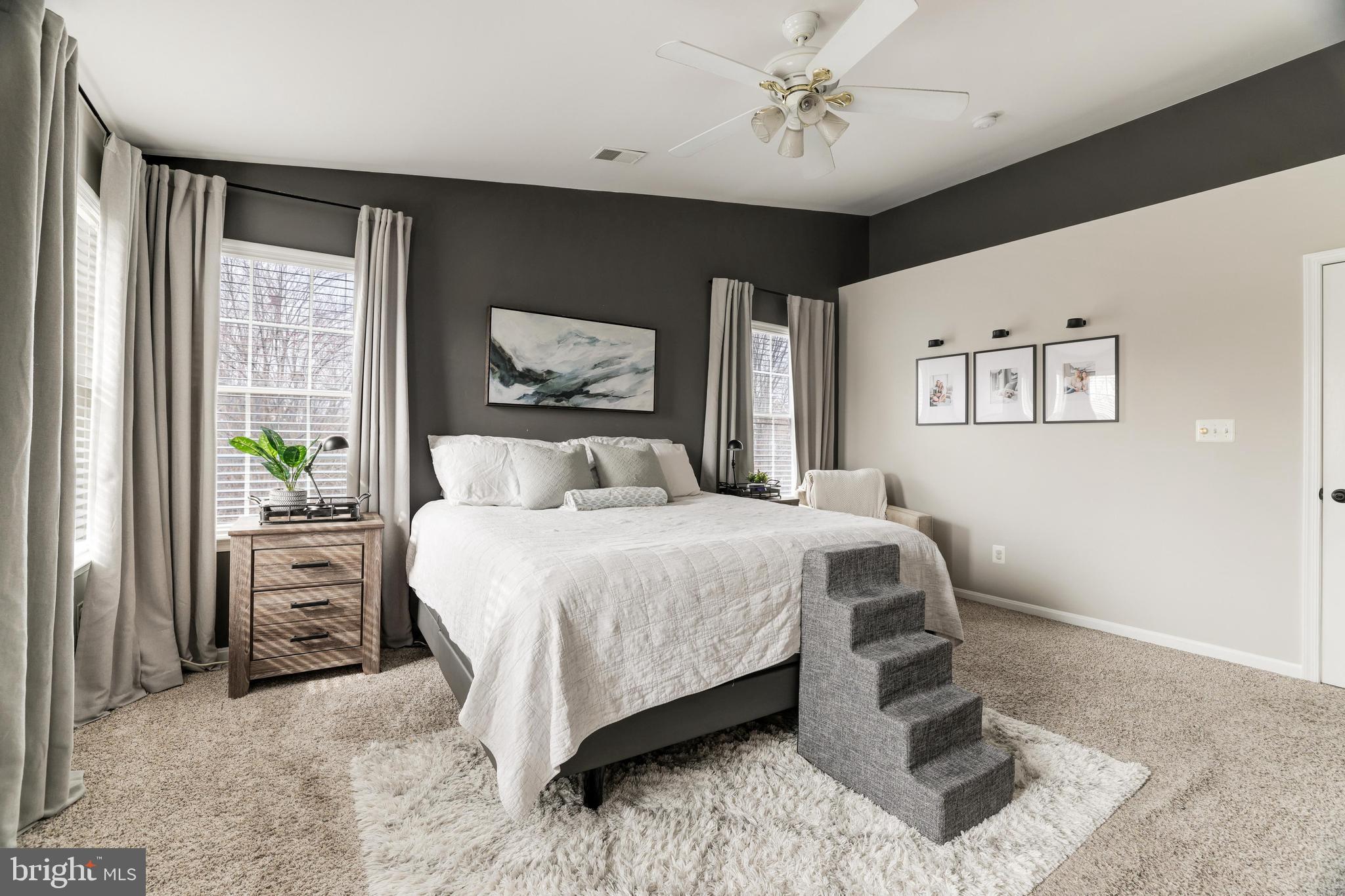 1190 Cambria Ter NE