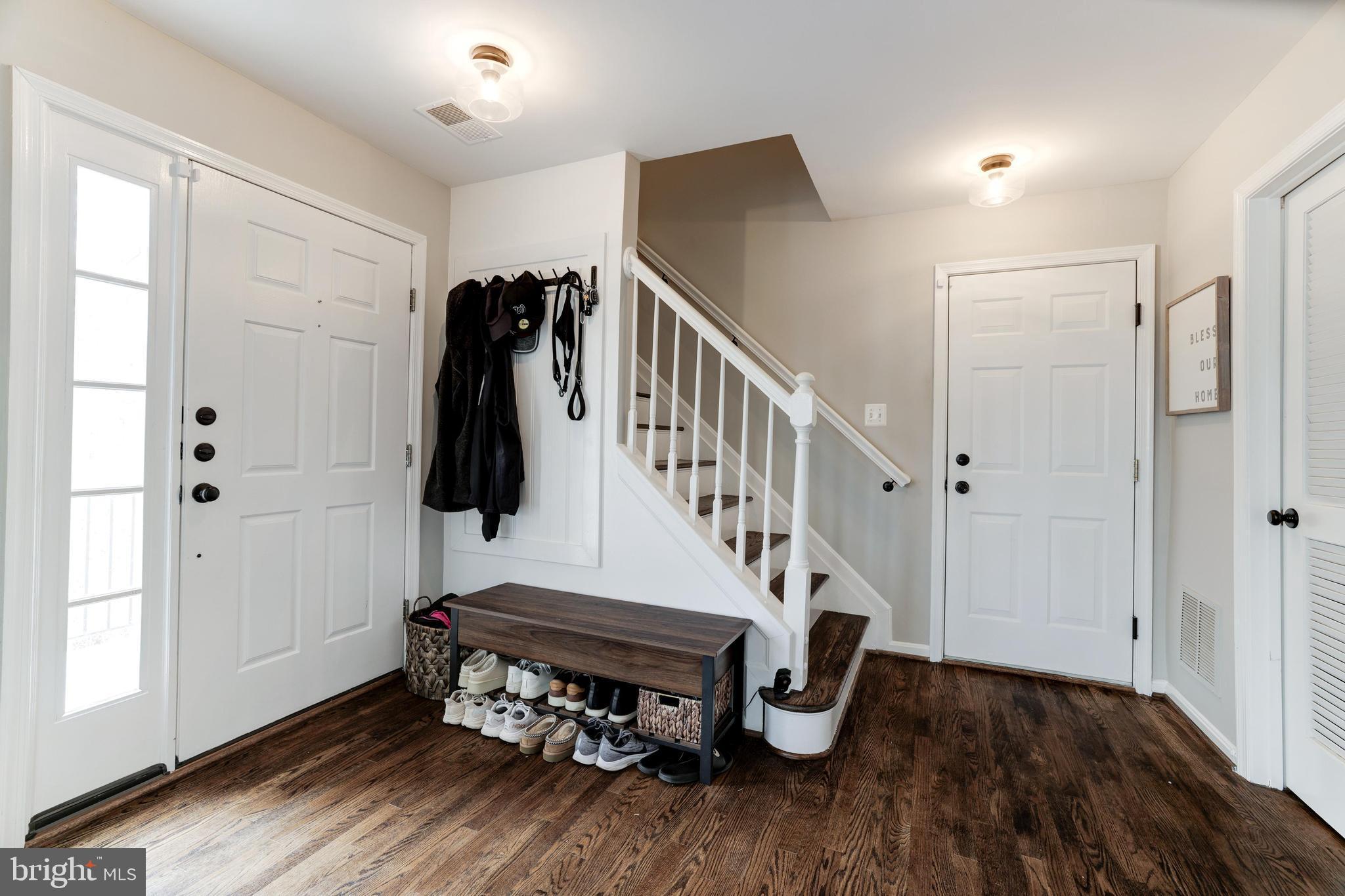 1190 Cambria Ter NE
