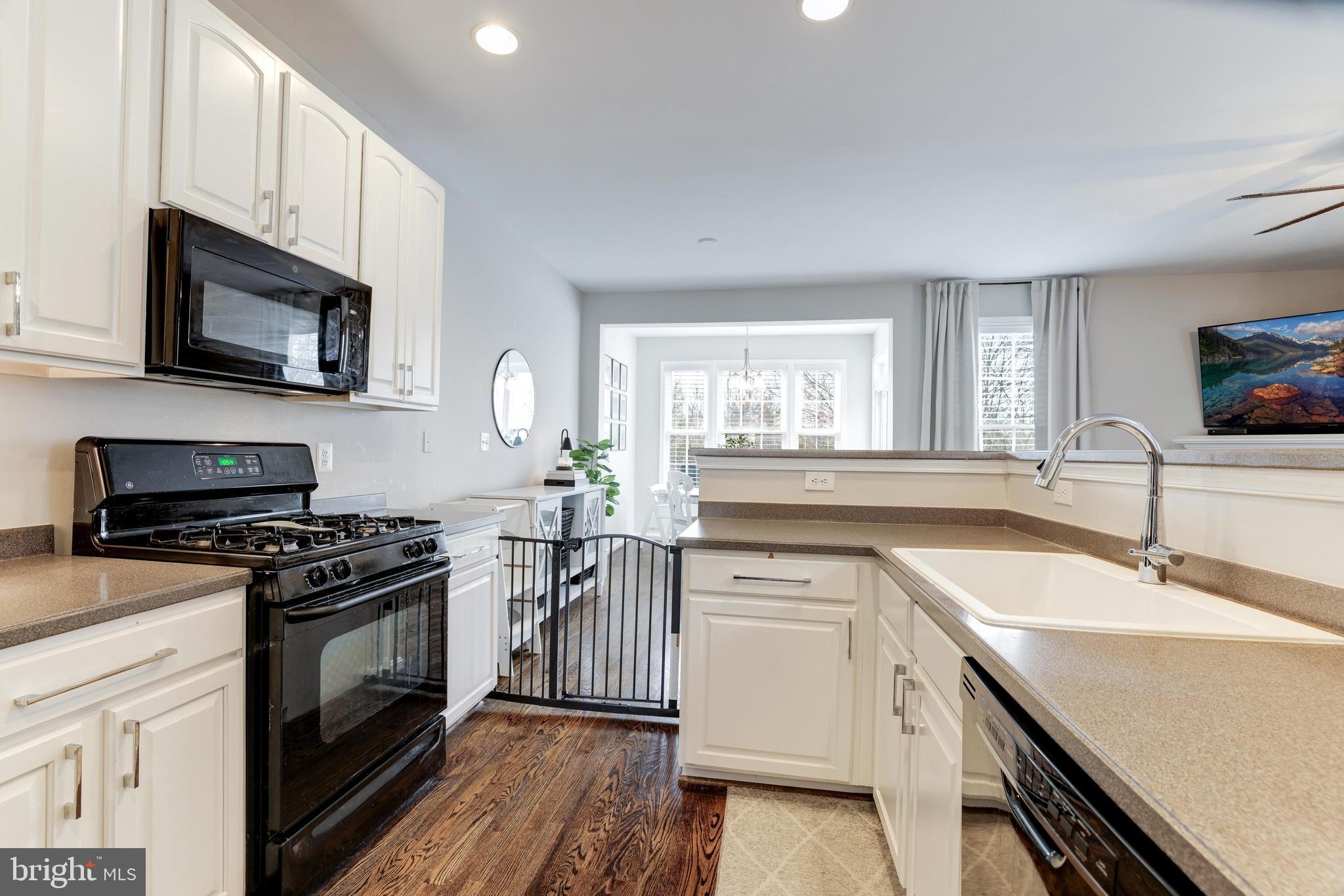 1190 Cambria Ter NE
