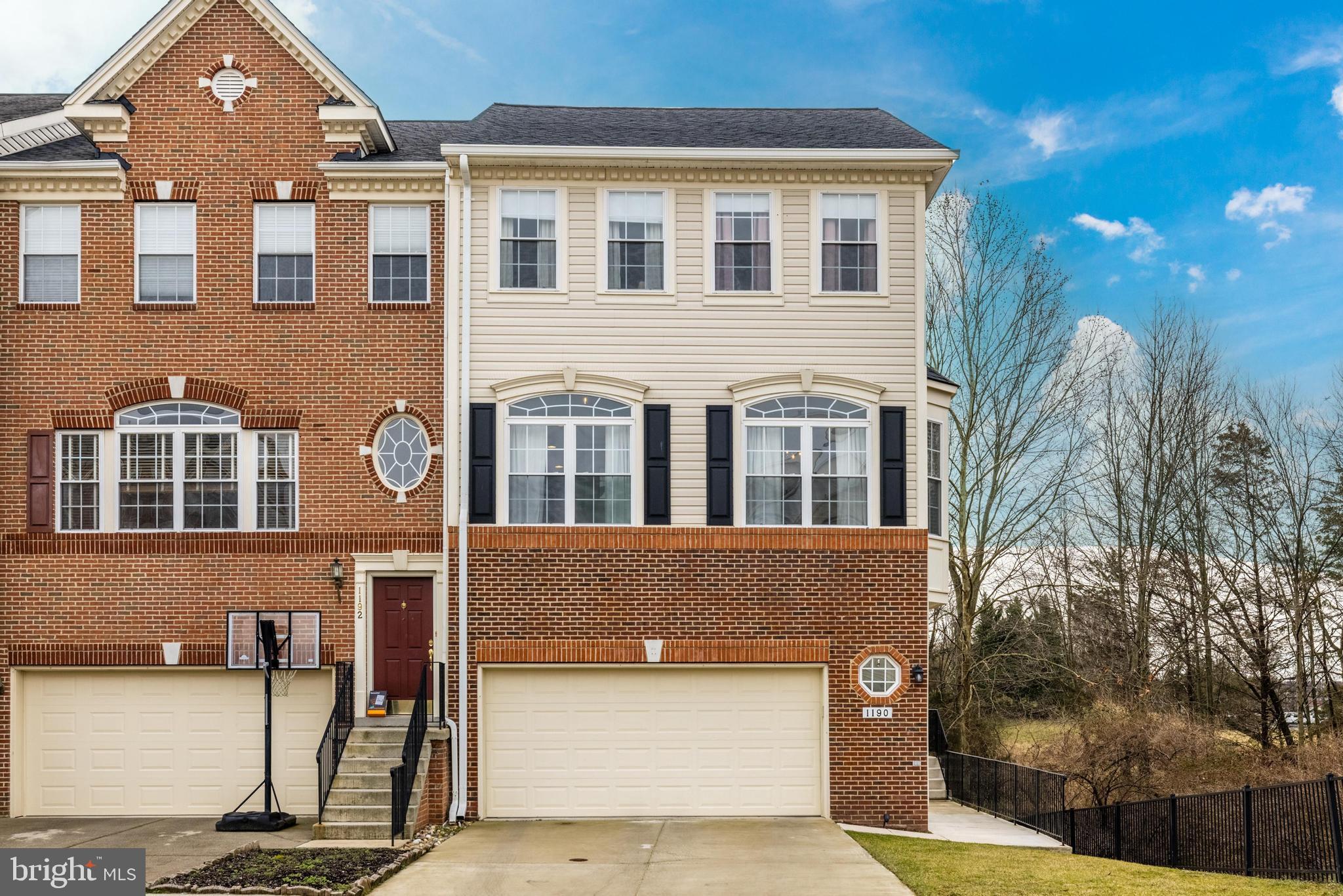 1190 Cambria Ter NE