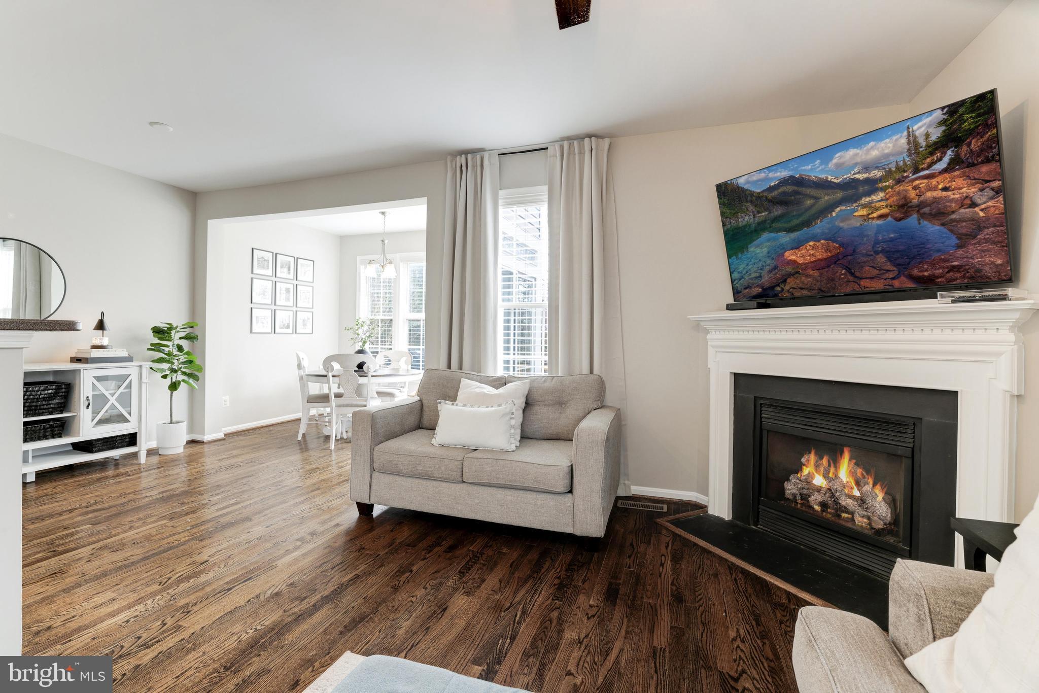 1190 Cambria Ter NE
