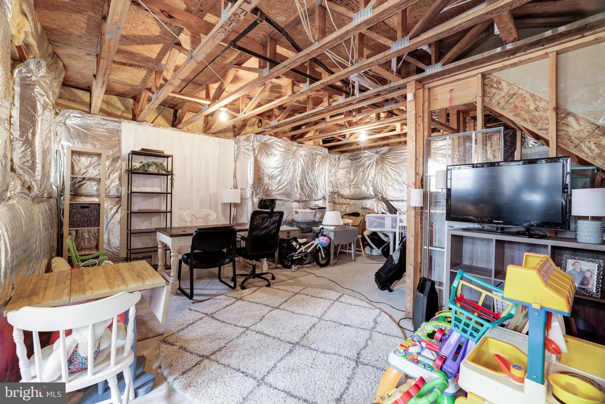 1190 Cambria Ter NE