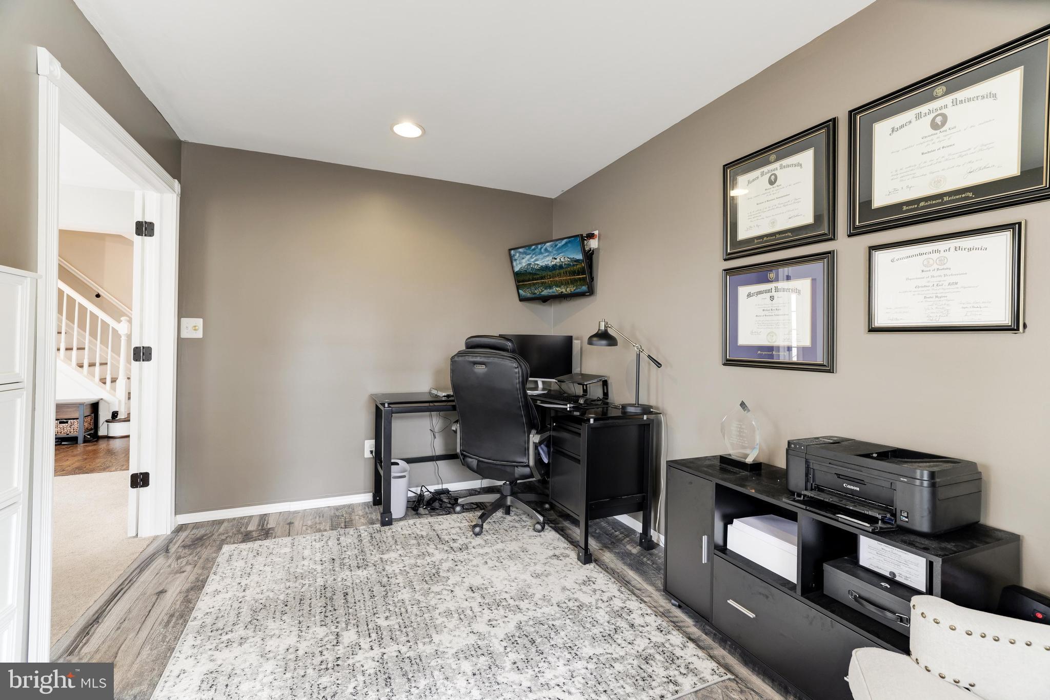 1190 Cambria Ter NE