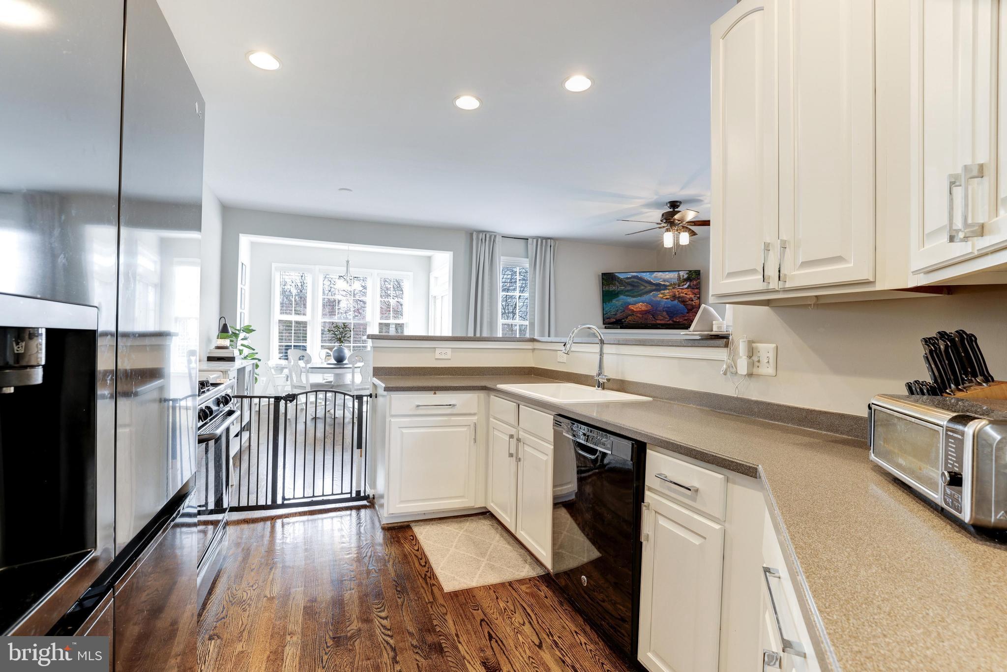 1190 Cambria Ter NE