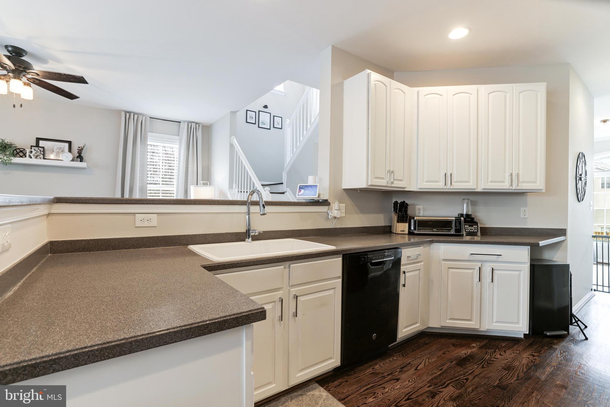 1190 Cambria Ter NE