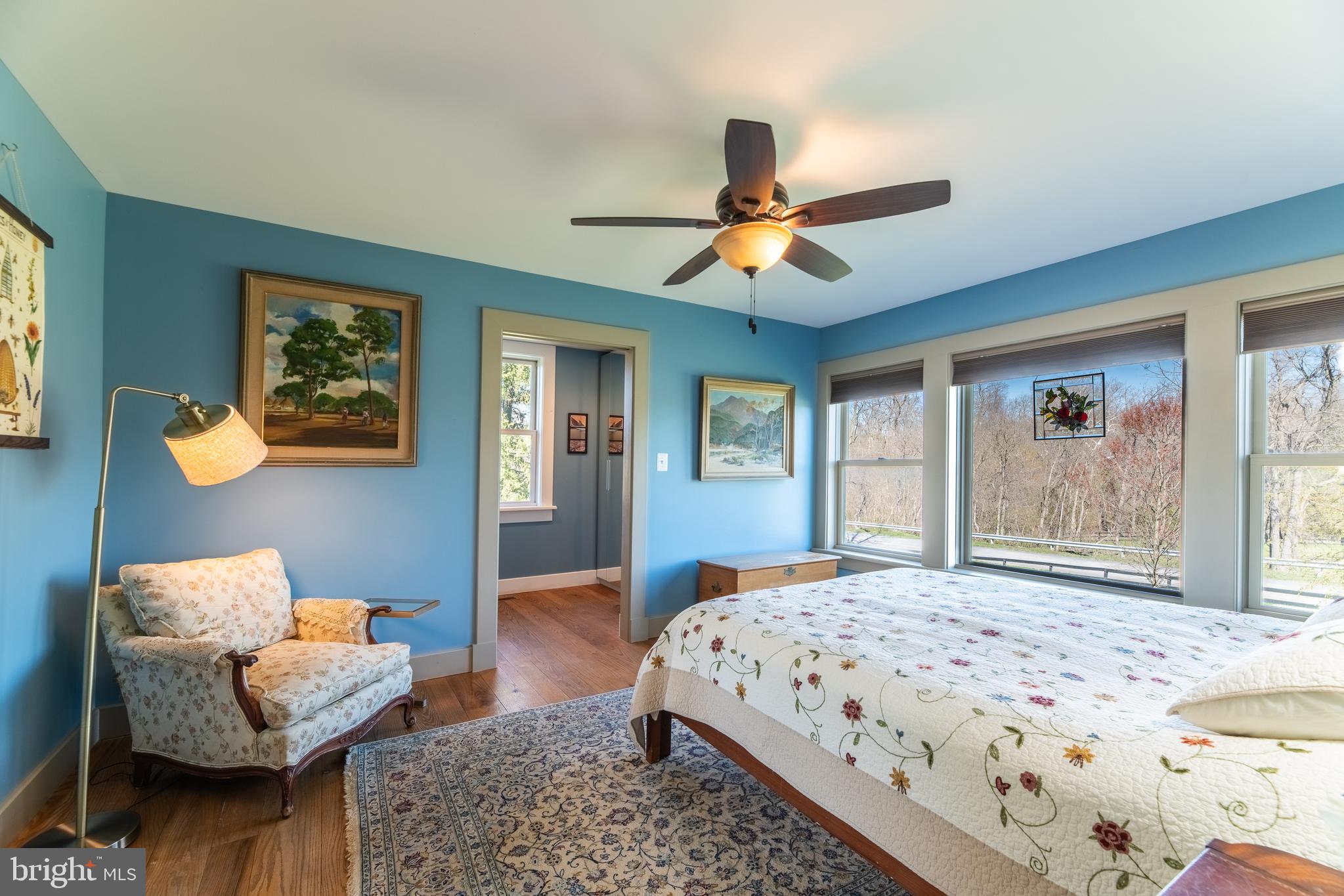 19643 Woodtrail Rd