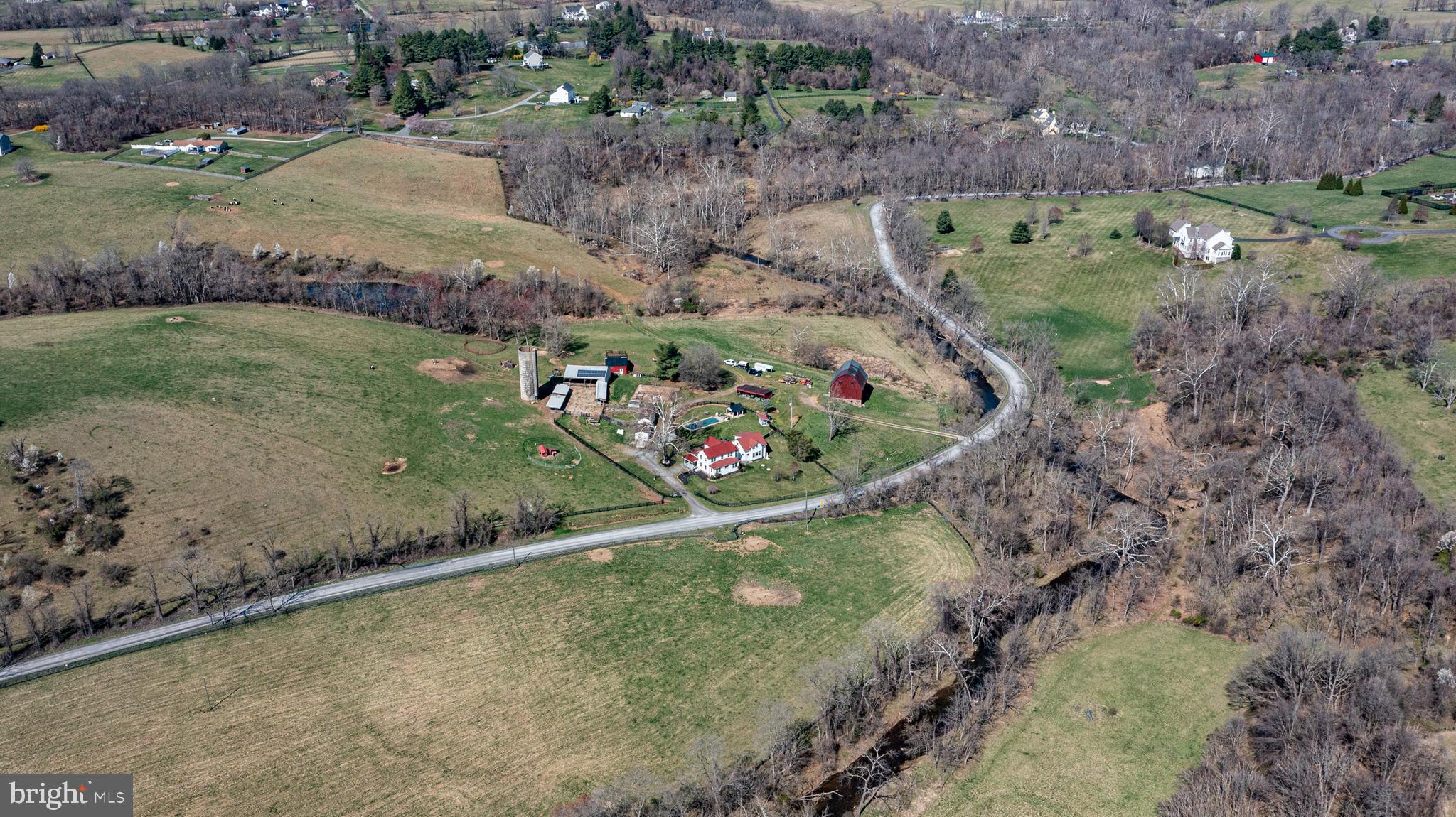 19643 Woodtrail Rd