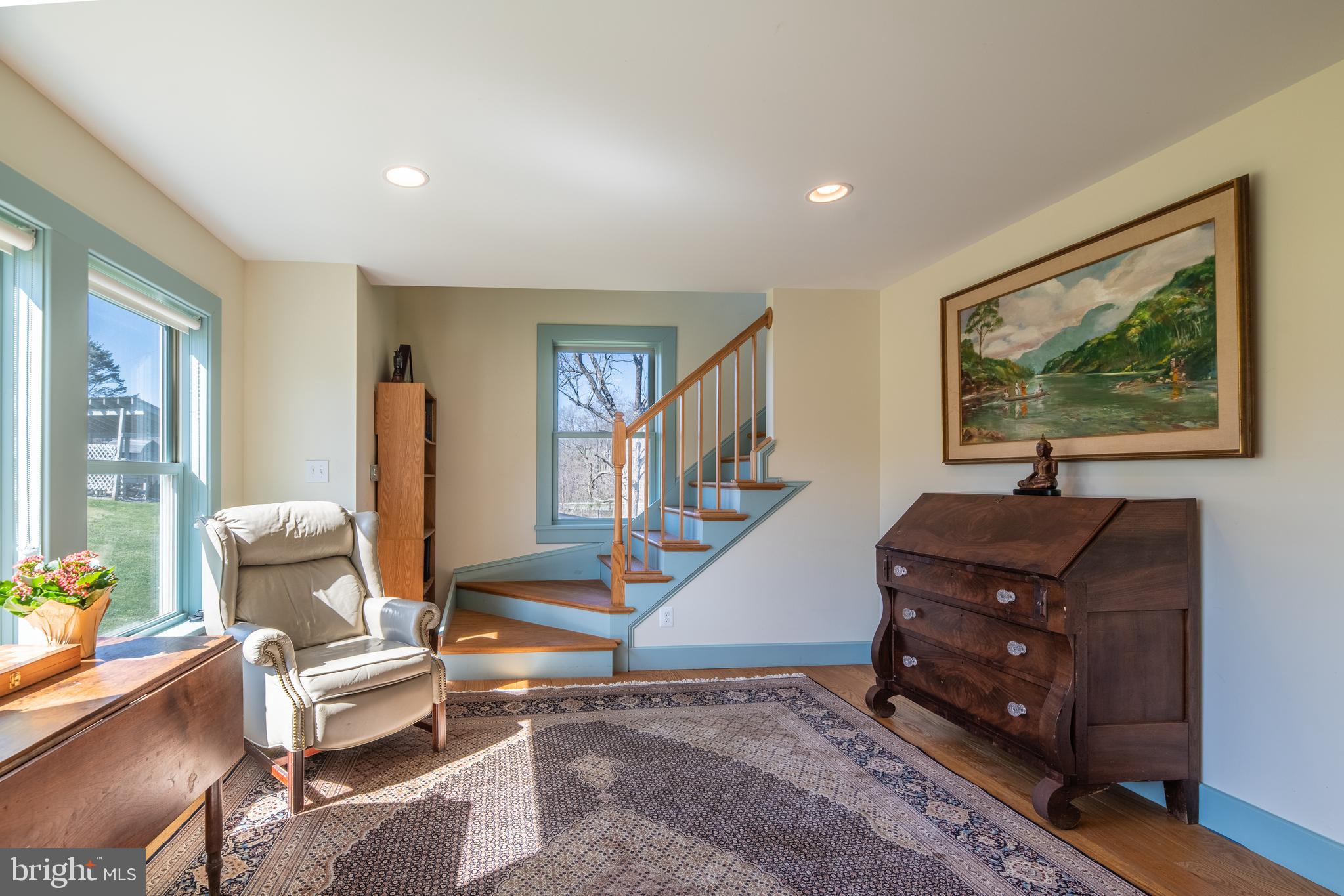 19643 Woodtrail Rd