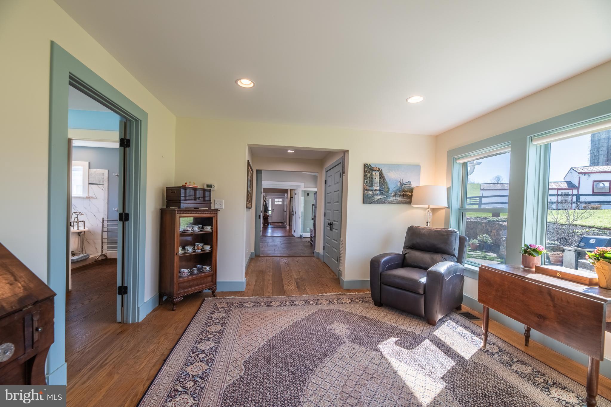 19643 Woodtrail Rd