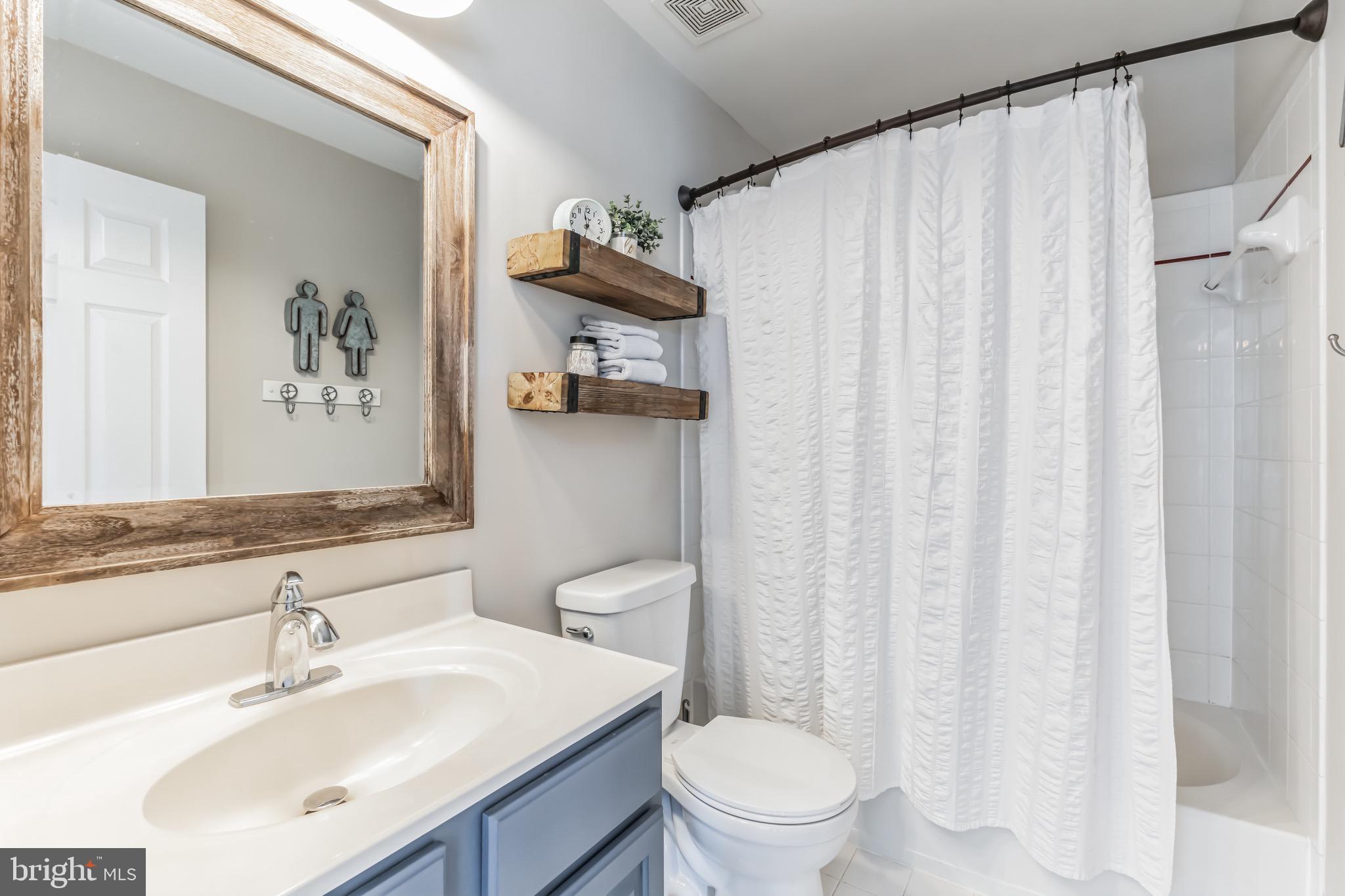 1704 REVERE COURT NE