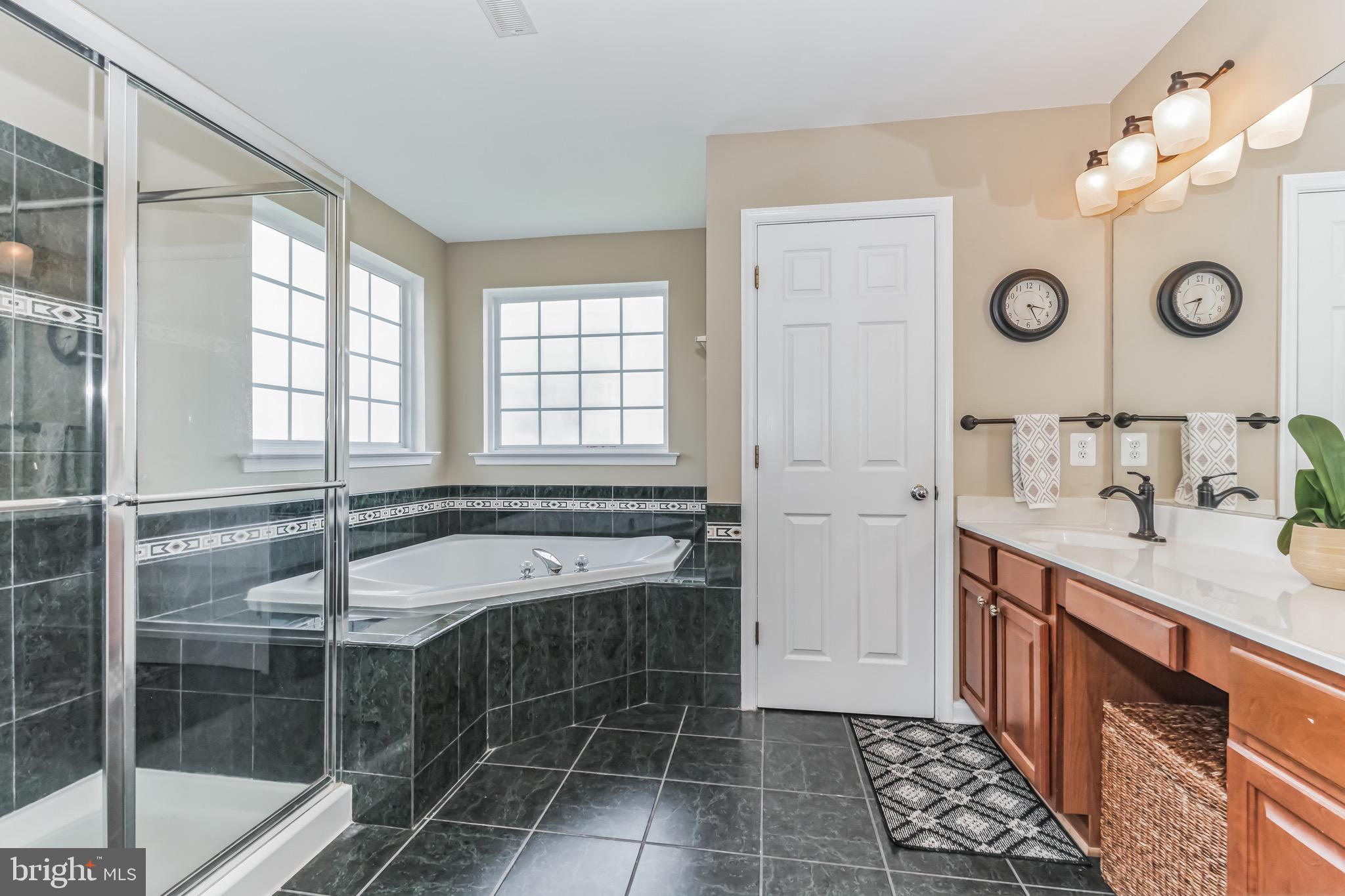 1704 REVERE COURT NE