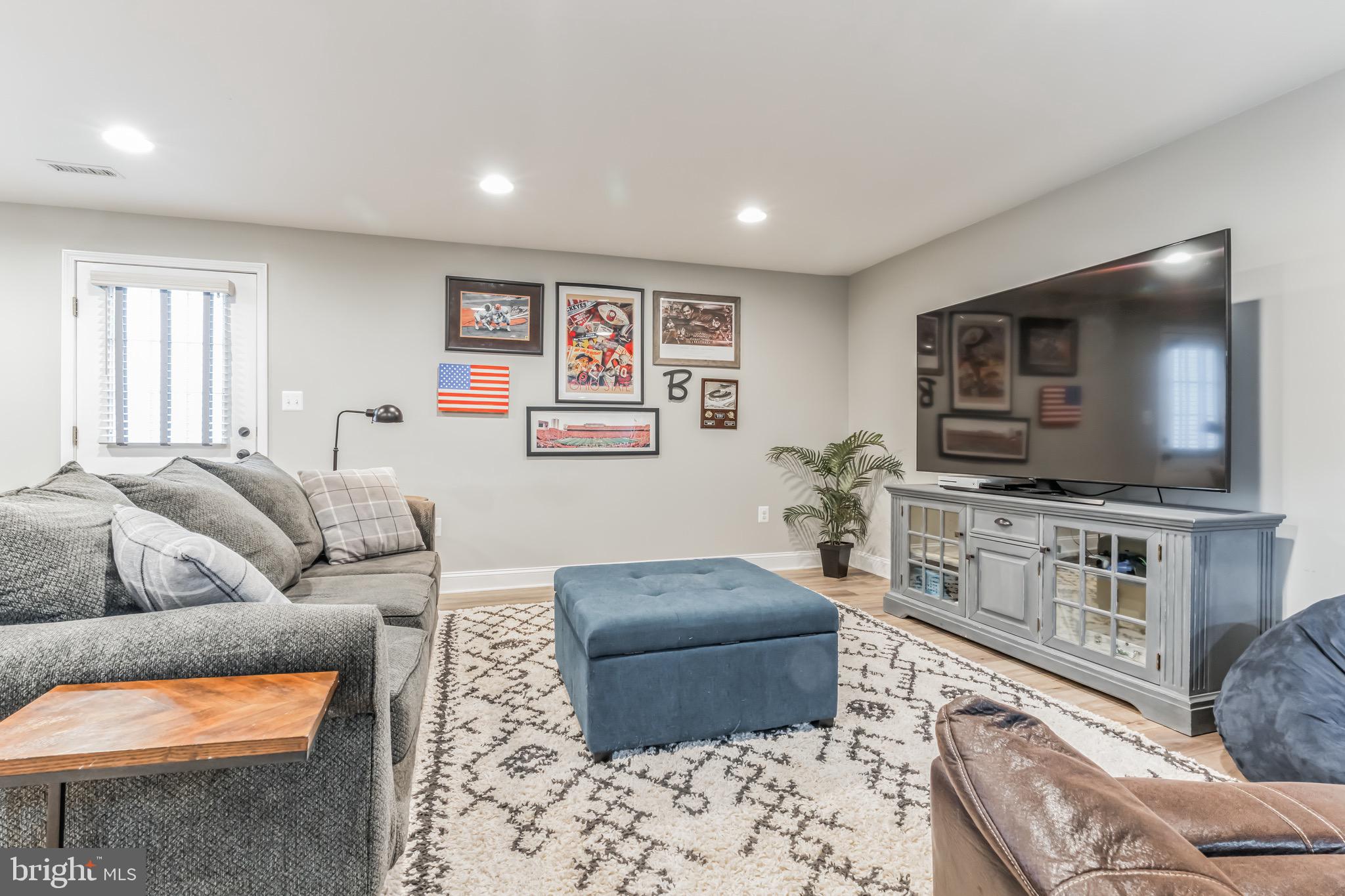 1704 REVERE COURT NE