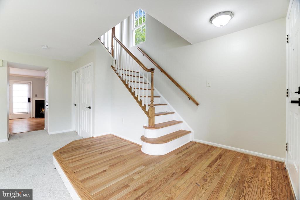 21875 Shallow Rock Sq