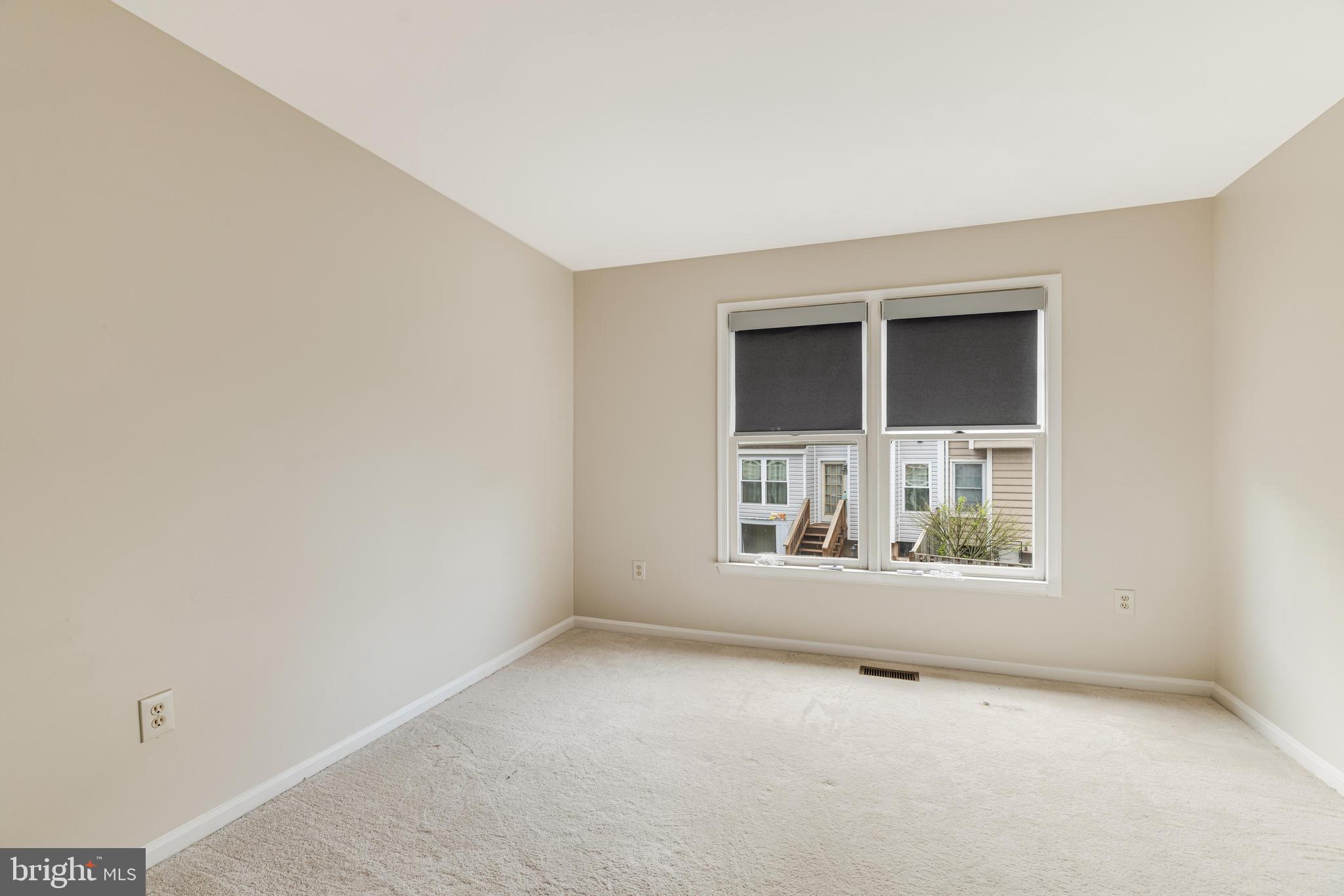 21875 Shallow Rock Sq