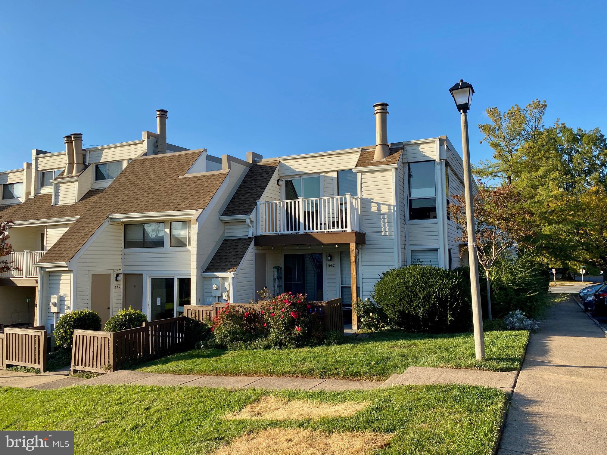 1060 NORWOOD CT