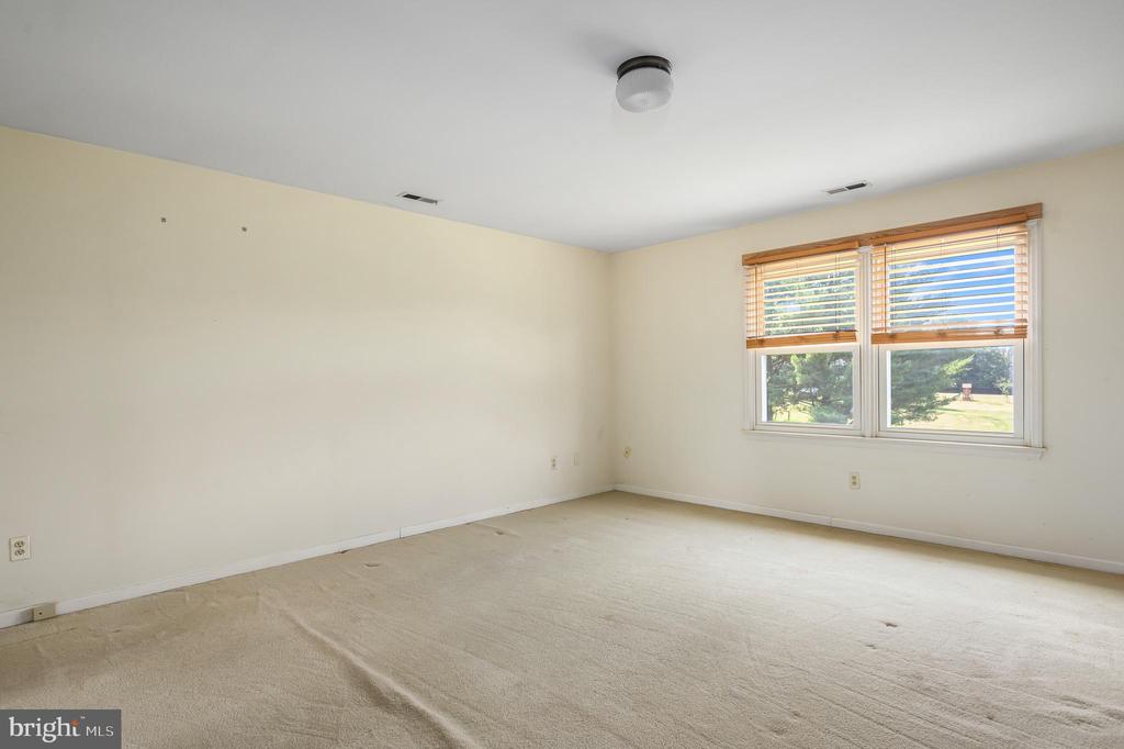 38347 Downs Ct
