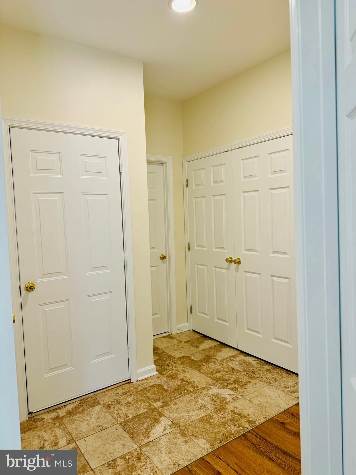22551 MAISON CARREE SQ